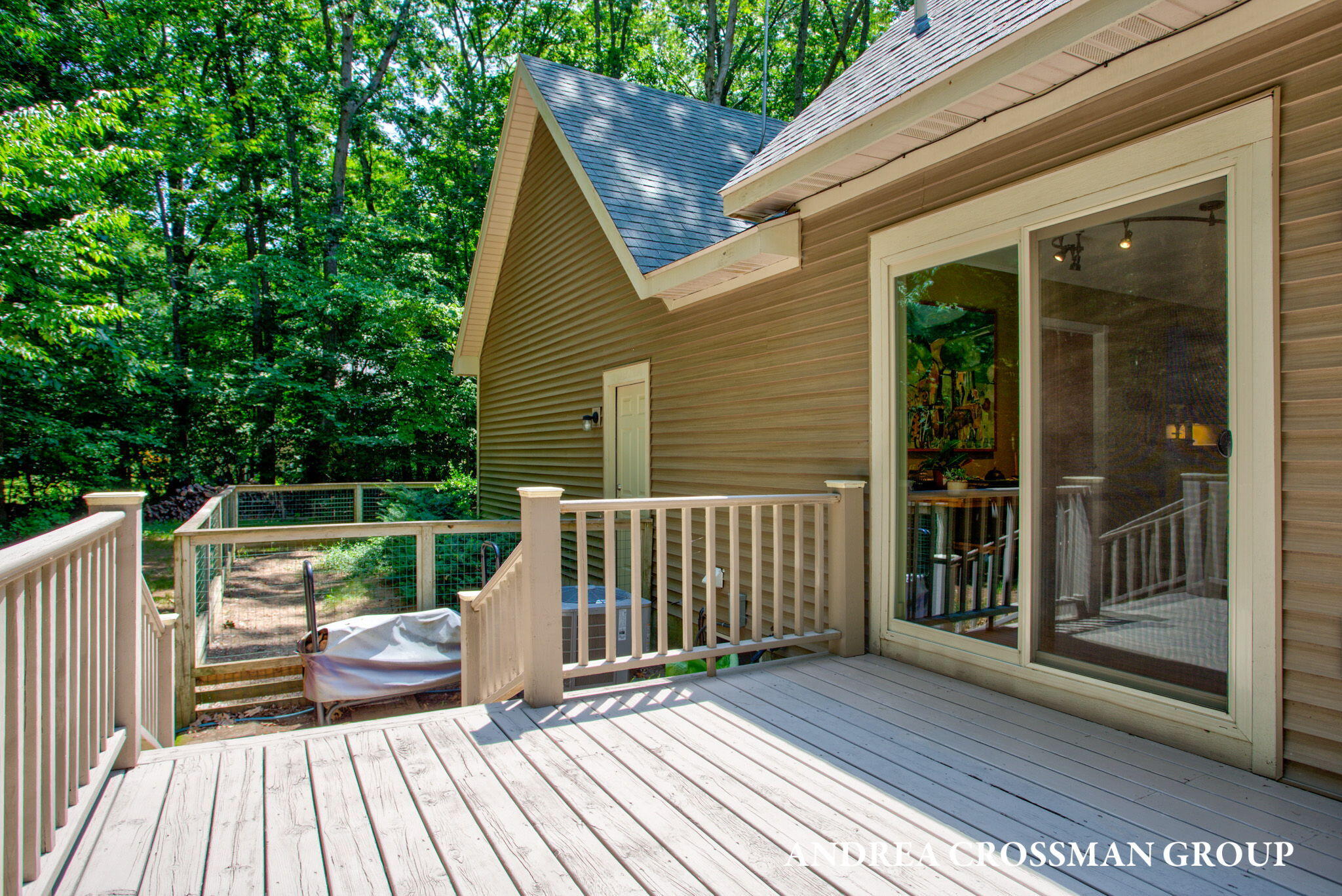 Saugatuck, Michigan, 49453, United States, 2 Bedrooms Bedrooms, ,2 BathroomsBathrooms,Residential,For Sale,1890040