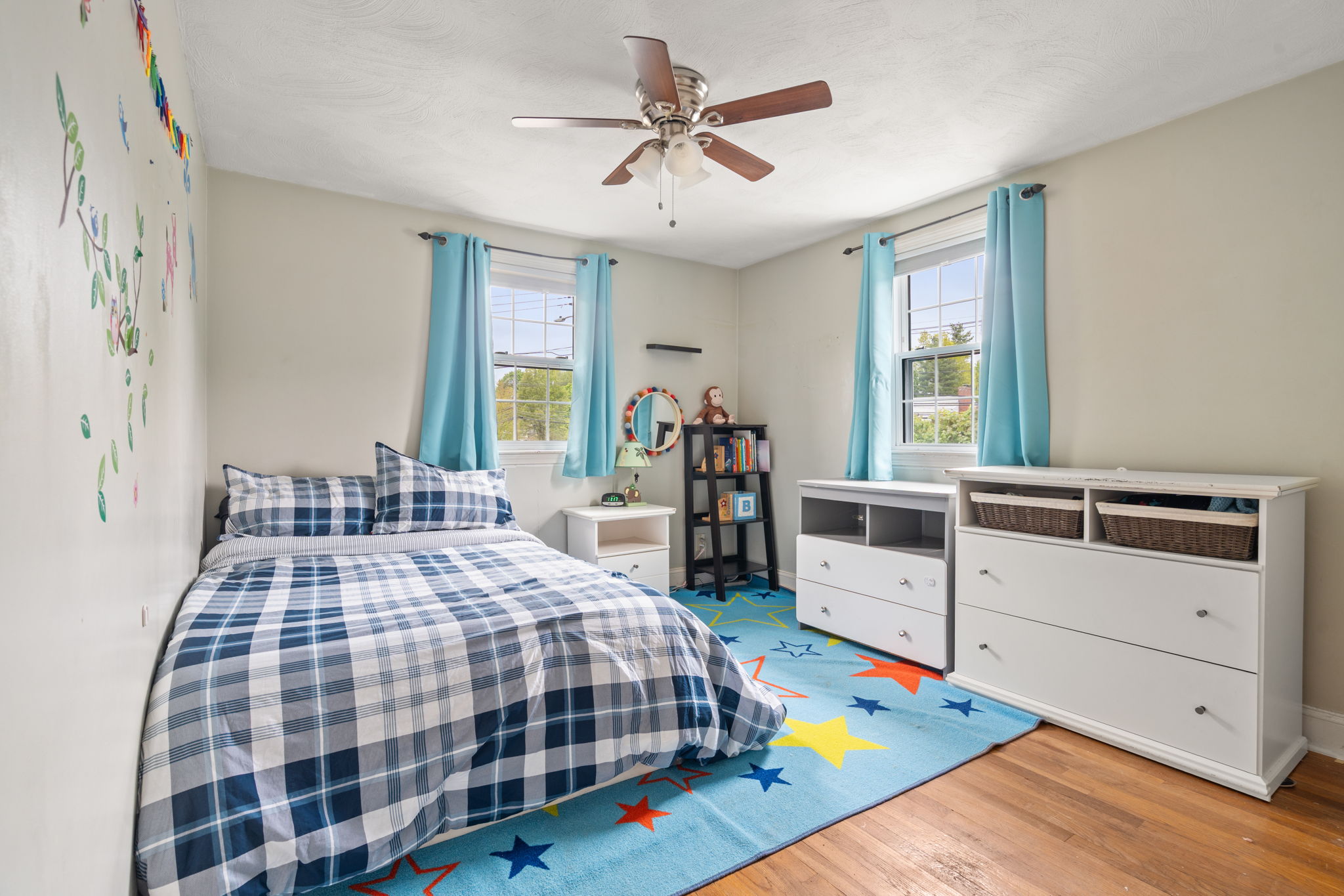  2 Forbes Road, Canton, MA, 02021 - 物件實景