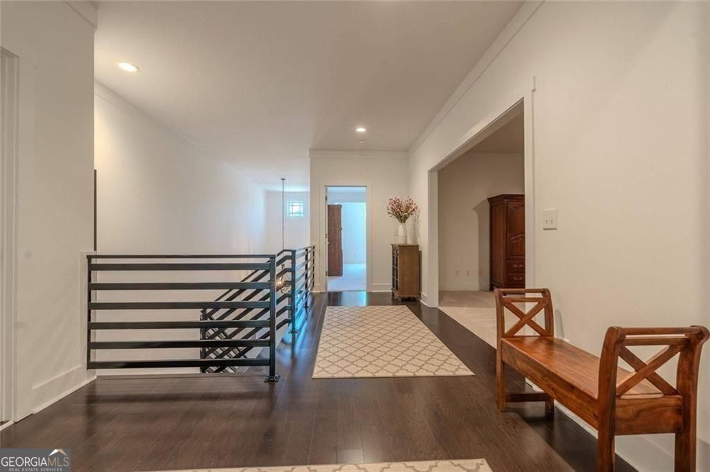 Canton, Georgia, 30114, United States, 5 Bedrooms Bedrooms, ,4 BathroomsBathrooms,Residential,For Sale,1885040