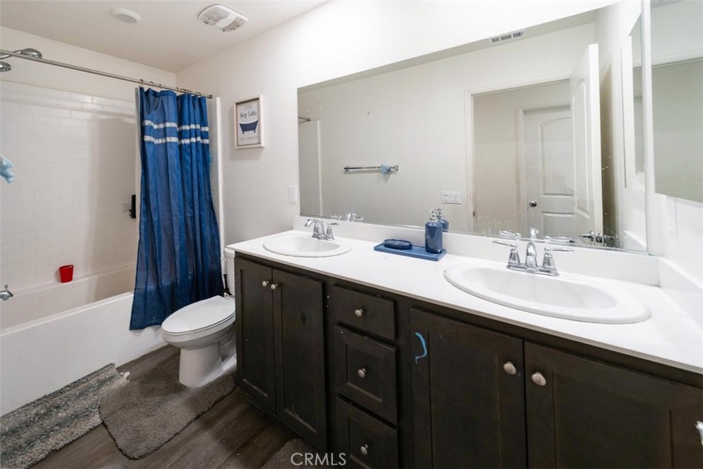 Menifee, California, 92585, United States, 5 Bedrooms Bedrooms, ,3 BathroomsBathrooms,Residential,For Sale,2048635