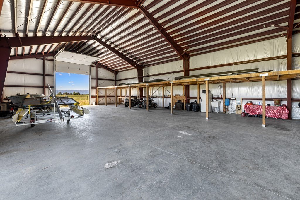 Donnelly, Idaho, 83615, United States, ,Residential,For Sale,1772845