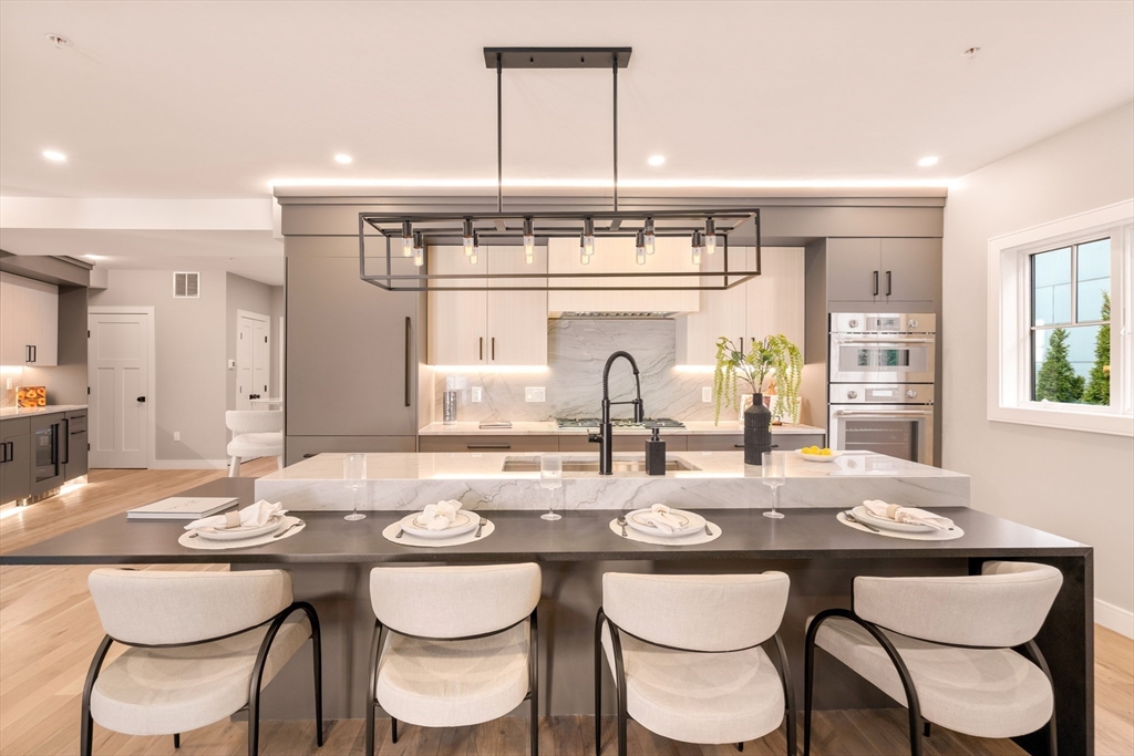 Brookline, Massachusetts, 02445, United States, 3 Bedrooms Bedrooms, ,4 BathroomsBathrooms,Residential,For Sale,1760278
