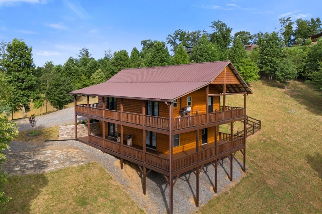 Murphy, North Carolina, 28906, United States, 4 Bedrooms Bedrooms, ,3 BathroomsBathrooms,Residential,For Sale,1905672