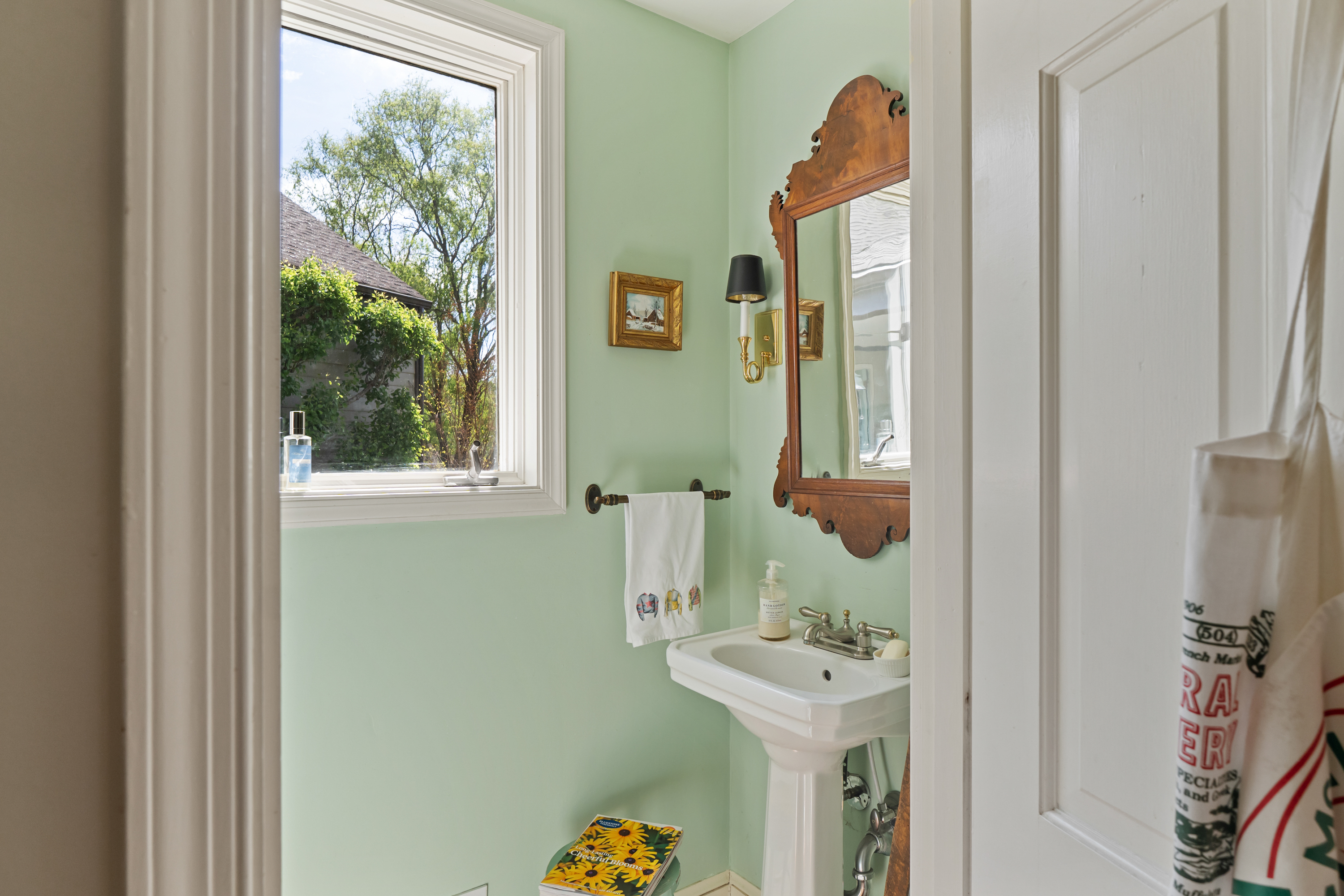  5614 Hot Springs Rd - 物件實景