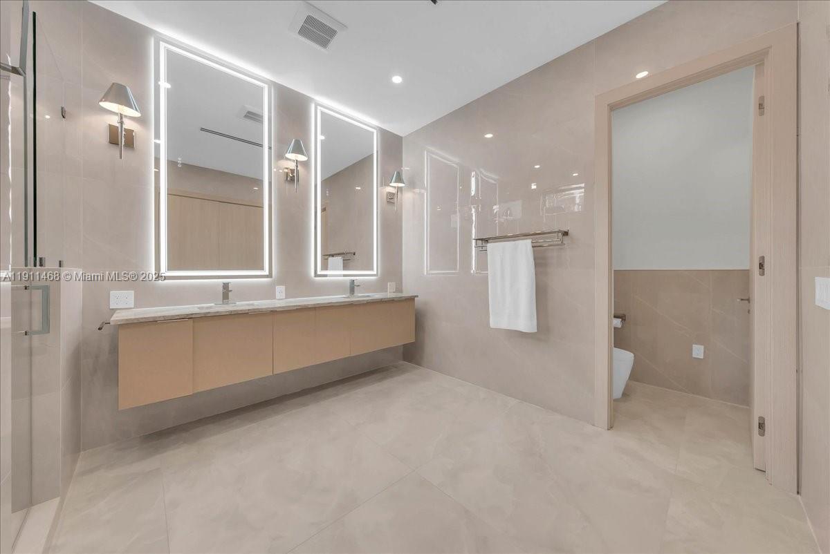 Marco Island, Florida, 34145, United States, 4 Bedrooms Bedrooms, ,5 BathroomsBathrooms,Residential,For Sale,1995875