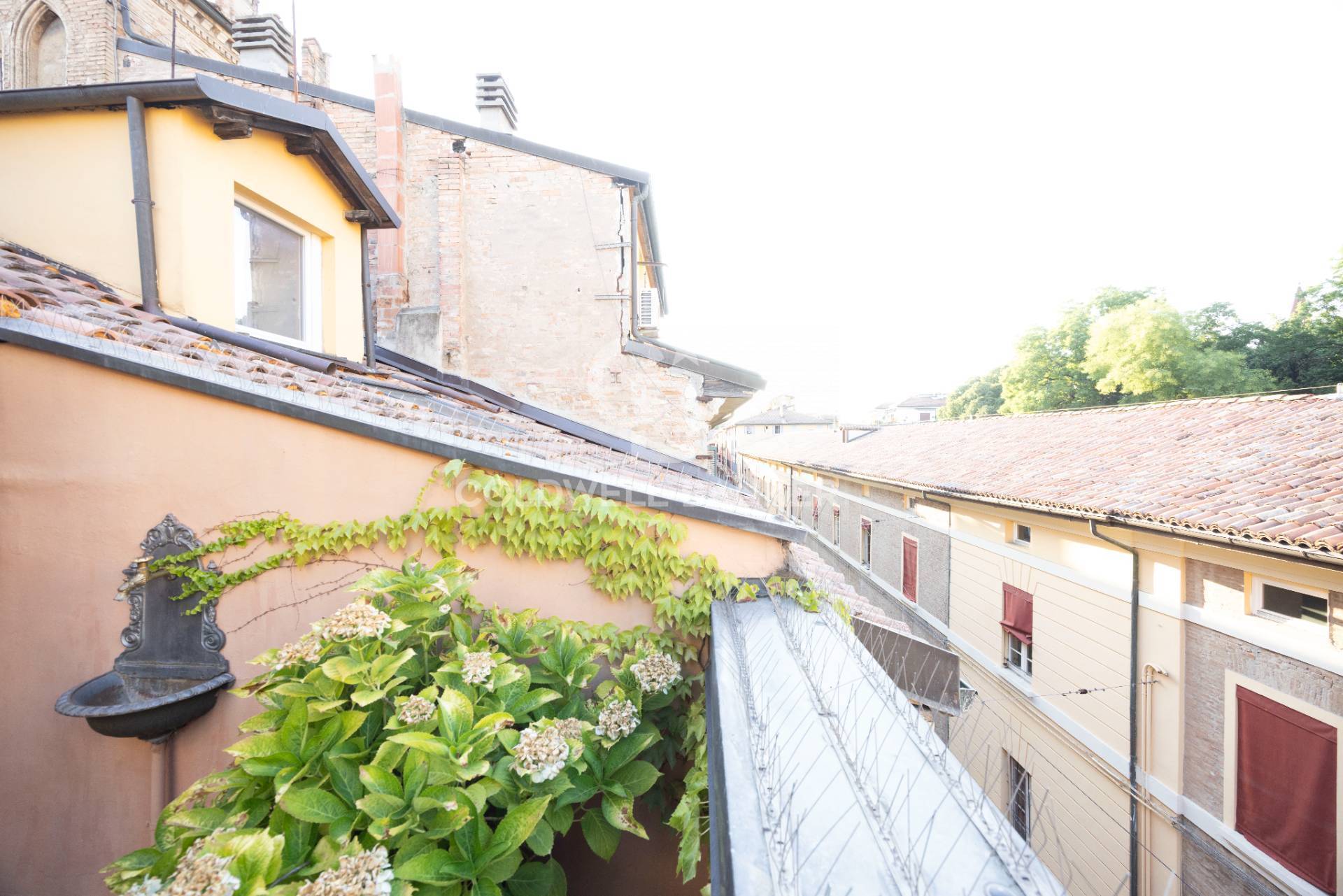 Bologna, Bologna, 40100, IT, 2 Bedrooms Bedrooms, ,1 BathroomBathrooms,Residential,For Sale,1898683