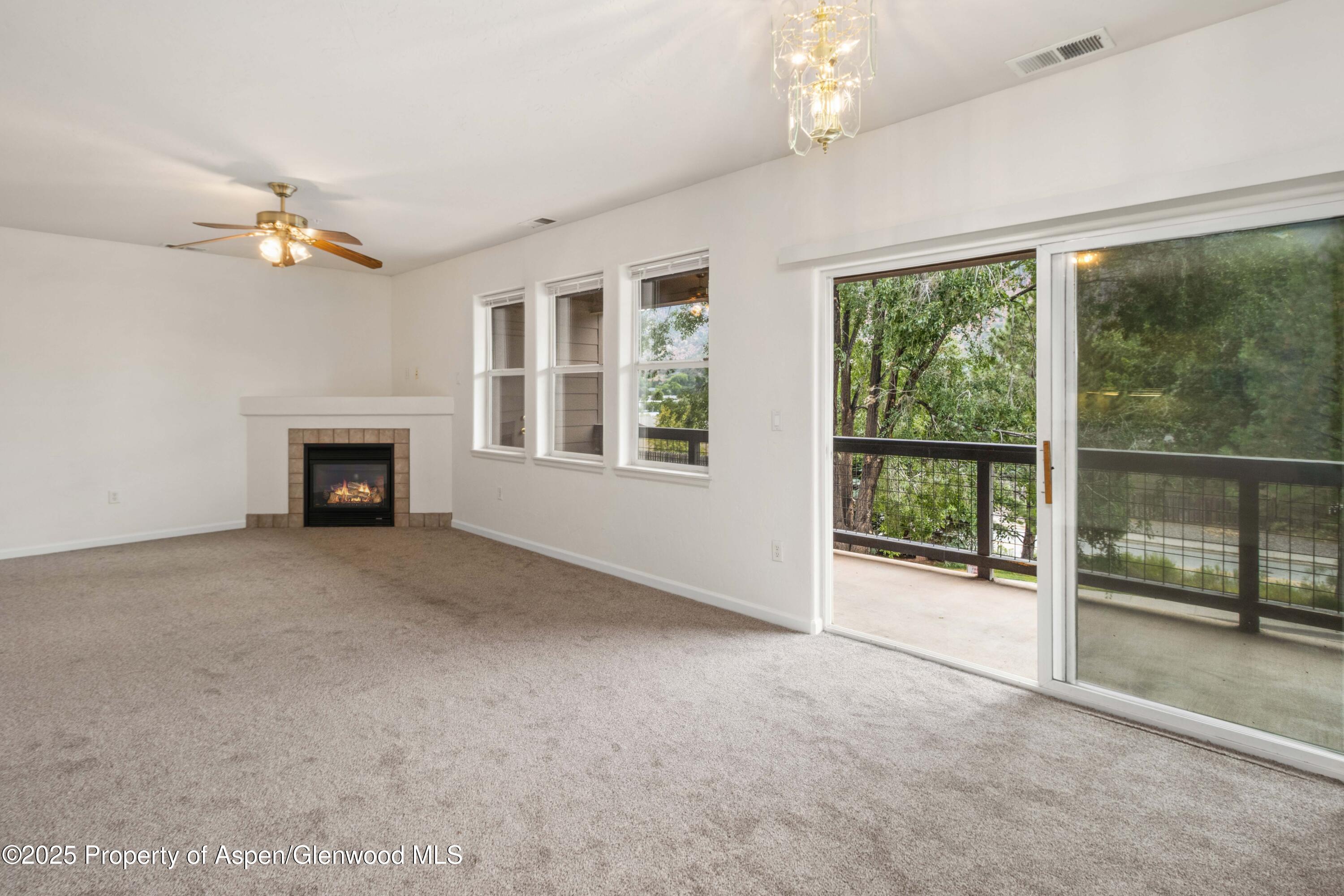 Glenwood Springs, Colorado, 81601, United States, 3 Bedrooms Bedrooms, ,2 BathroomsBathrooms,Residential,For Sale,1795140