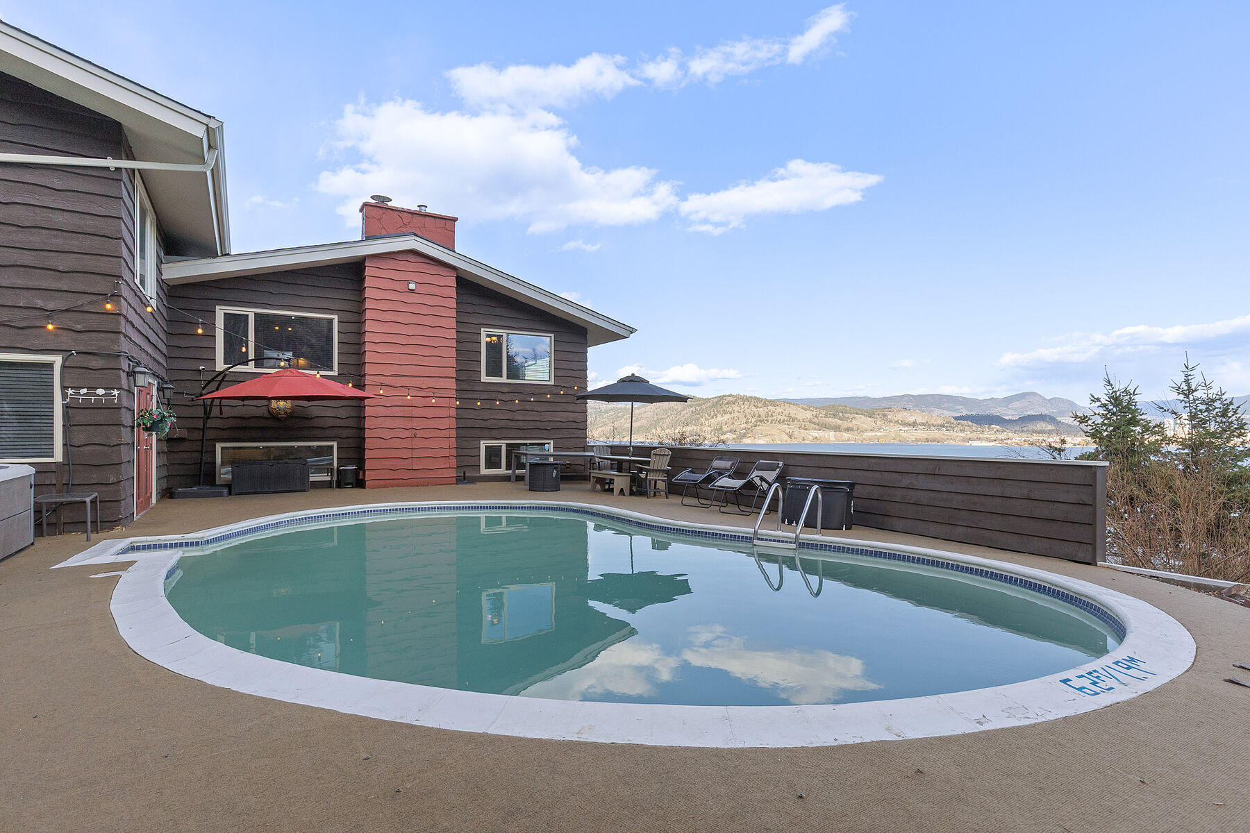  Timeless Design with a Pool - 物件實景