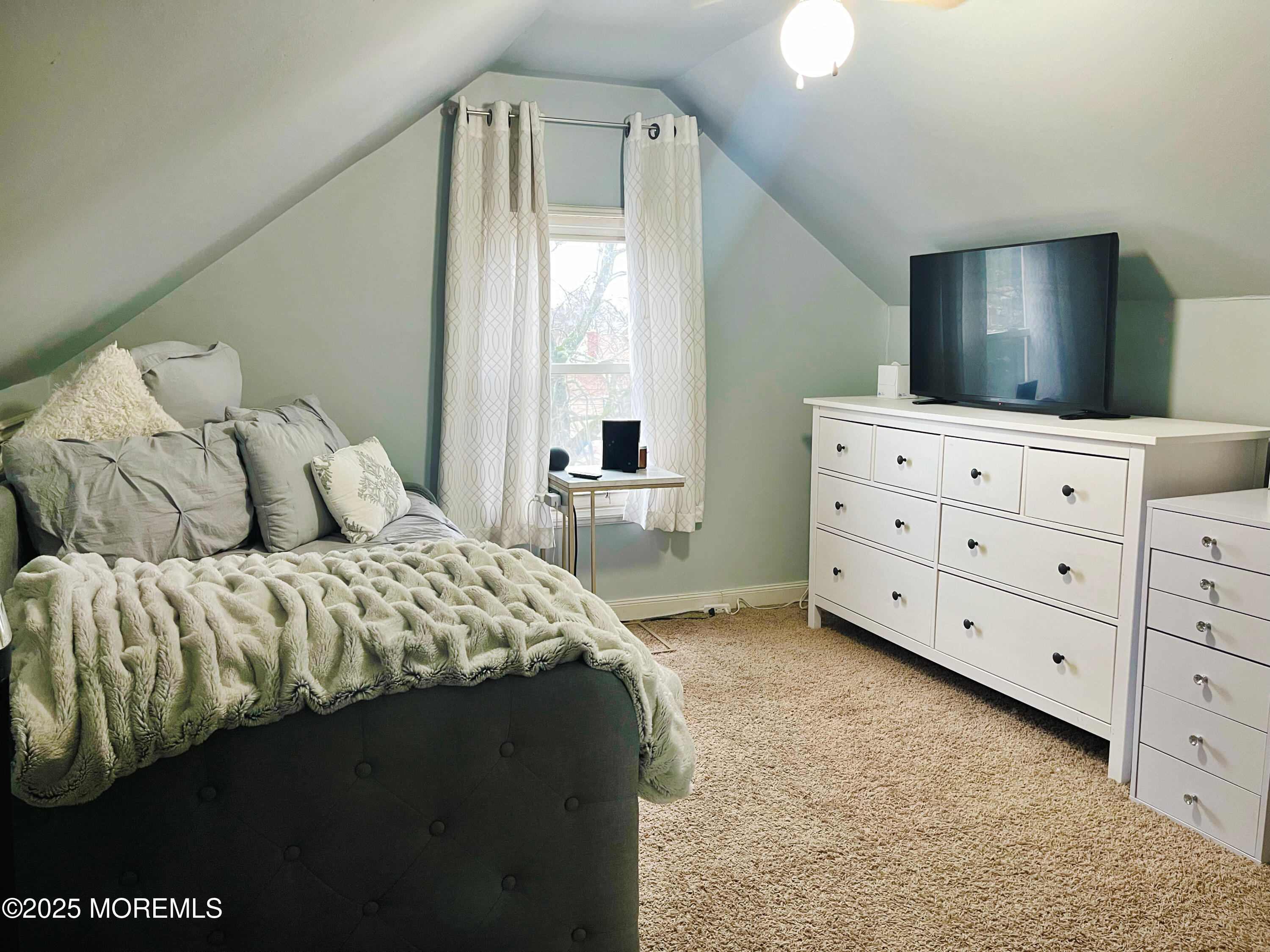 Hazlet, New Jersey, 07734, United States, 3 Bedrooms Bedrooms, ,2 BathroomsBathrooms,Residential,For Sale,2000069