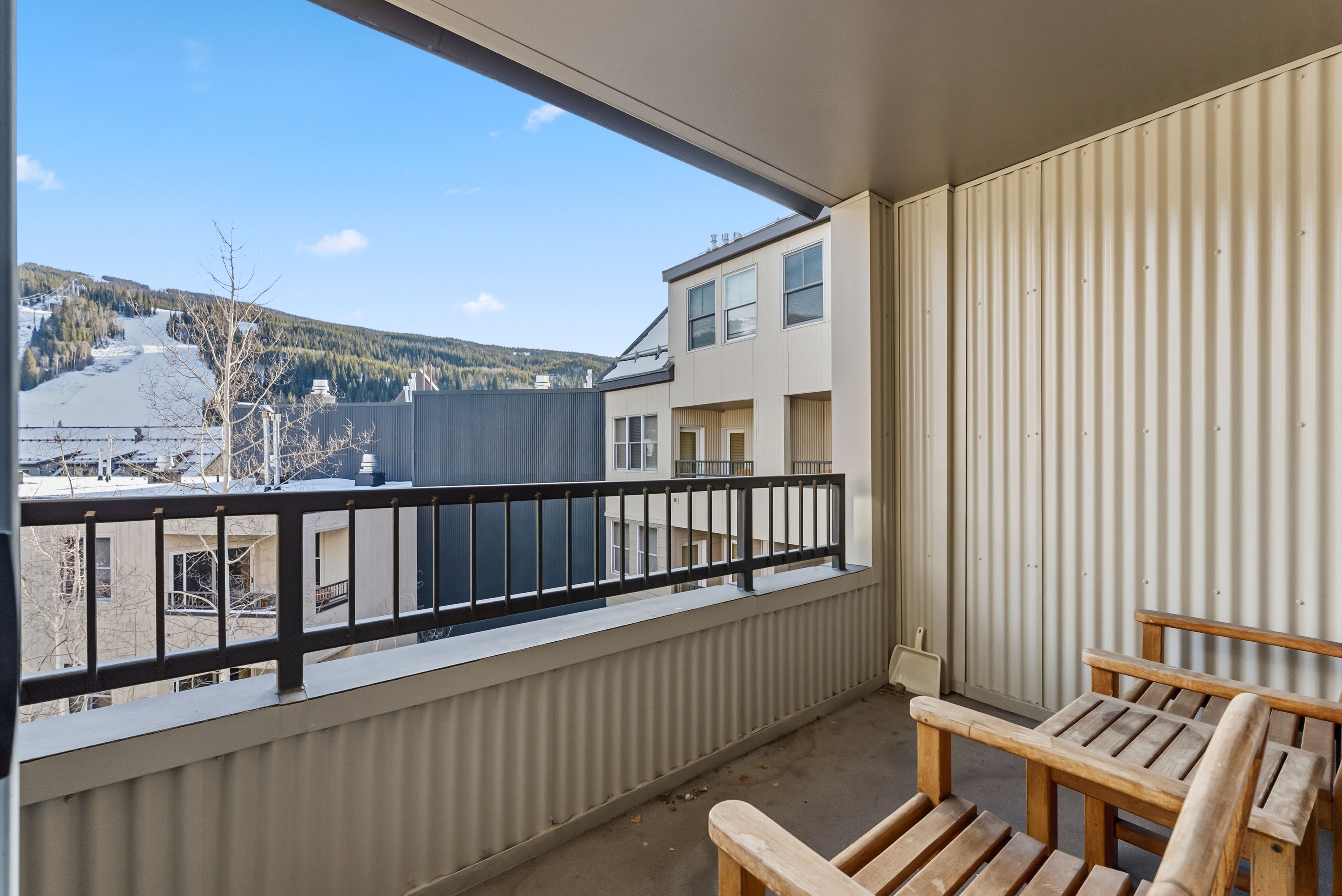  Situated in Silver Mill at the Heart of River Run Village - 物件實景