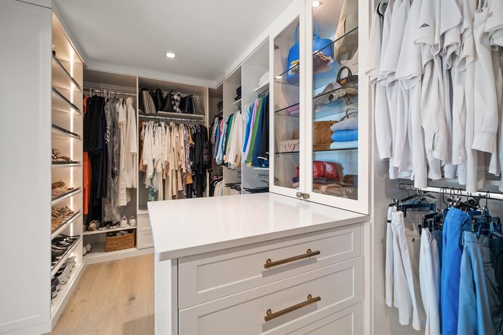 Largo, Florida, 33770, United States, 3 Bedrooms Bedrooms, ,4 BathroomsBathrooms,Residential,For Sale,1989168