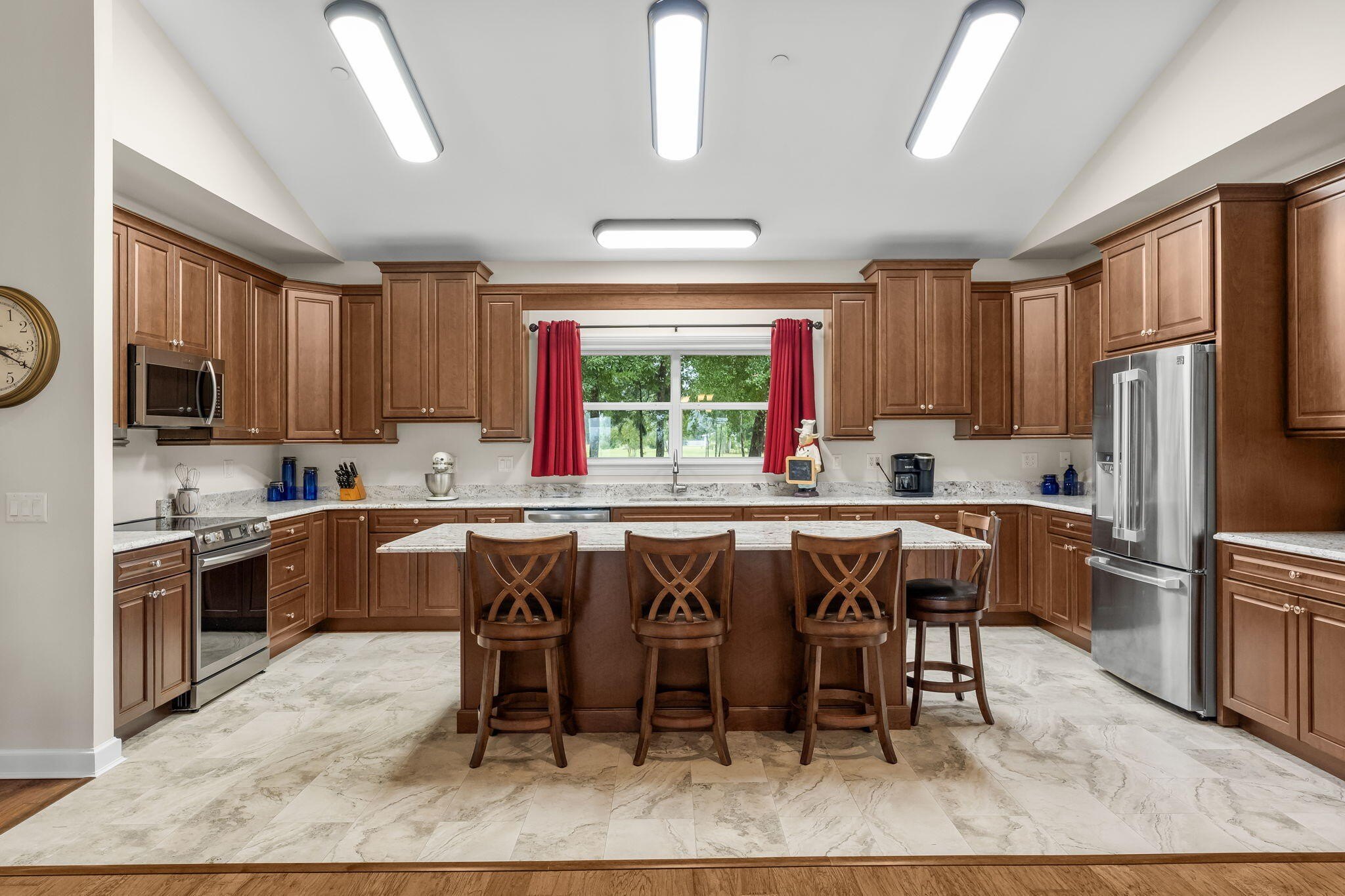 Youngstown, Florida, 32466, United States, 6 Bedrooms Bedrooms, ,6 BathroomsBathrooms,Residential,For Sale,1981831