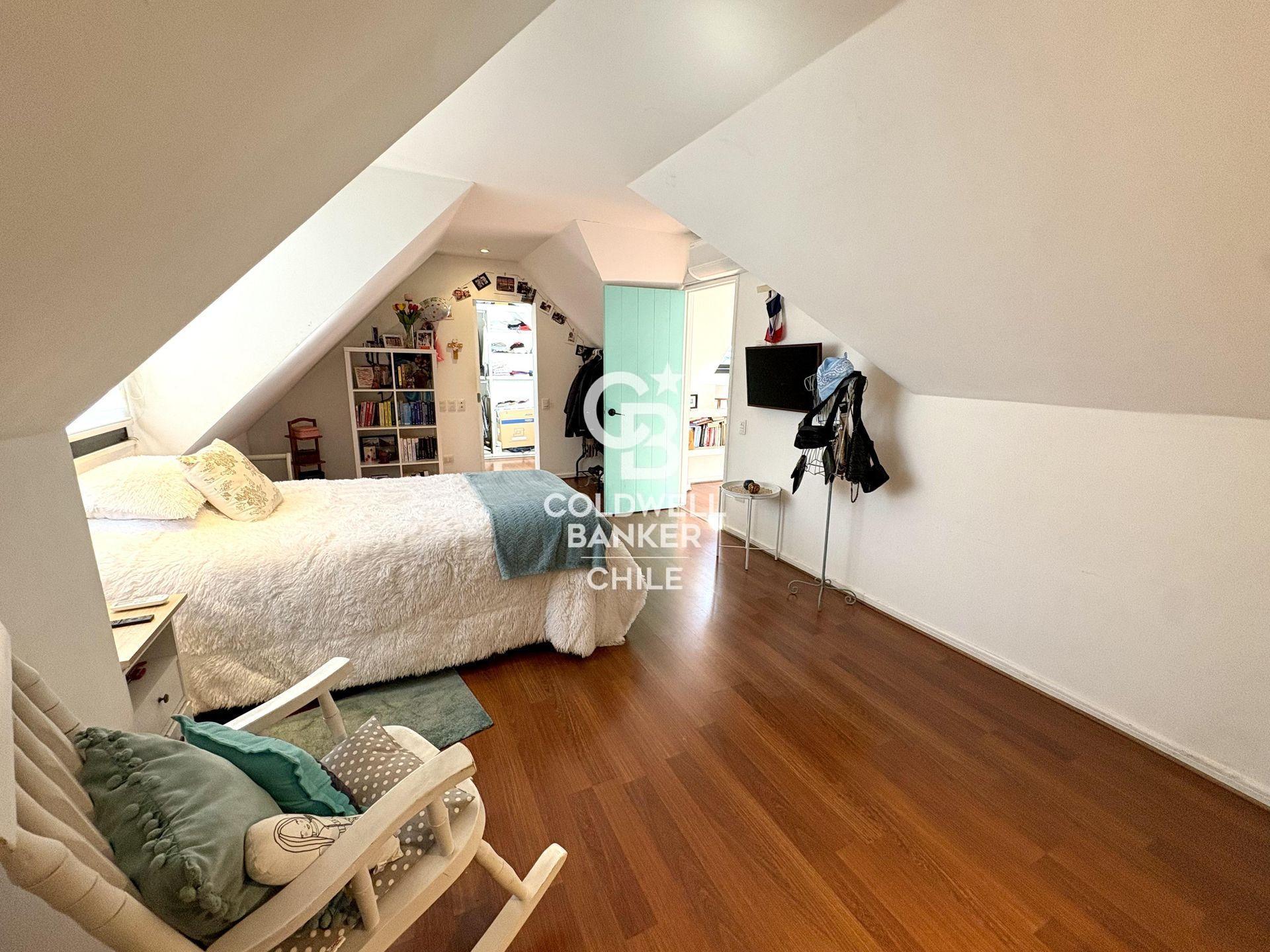 Las Condes, Chile, 5 Bedrooms Bedrooms, ,4 BathroomsBathrooms,Residential,For Sale,1932128