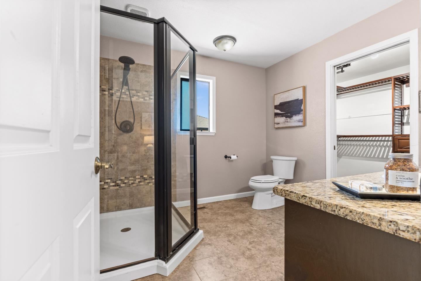 Hollister, California, 95023, United States, 3 Bedrooms Bedrooms, ,2 BathroomsBathrooms,Residential,For Sale,1903543