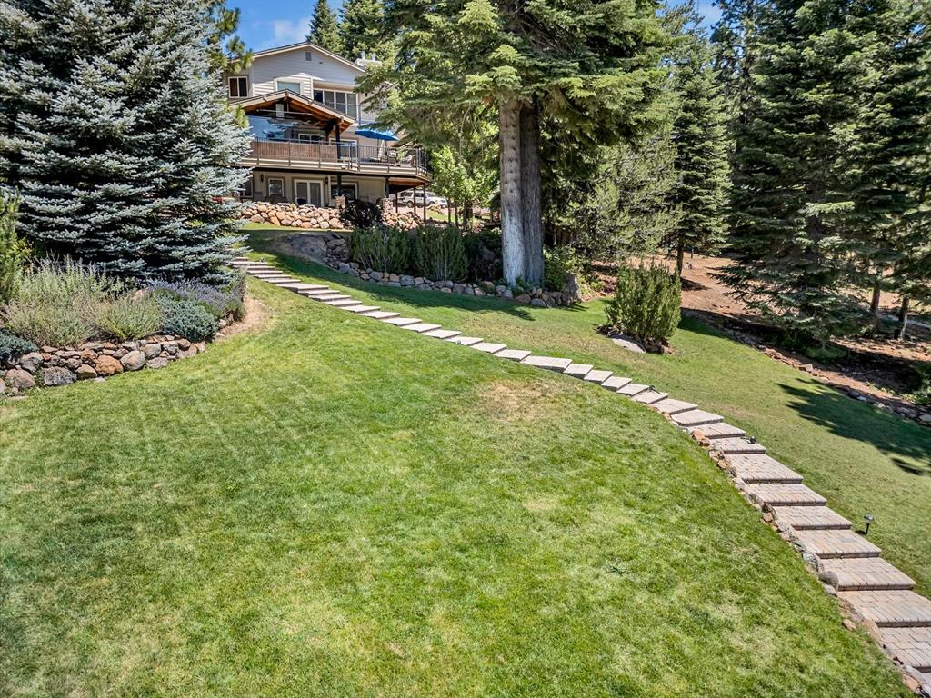 Lake Almanor West, California, 96020, United States, 6 Bedrooms Bedrooms, ,4 BathroomsBathrooms,Residential,For Sale,1950593