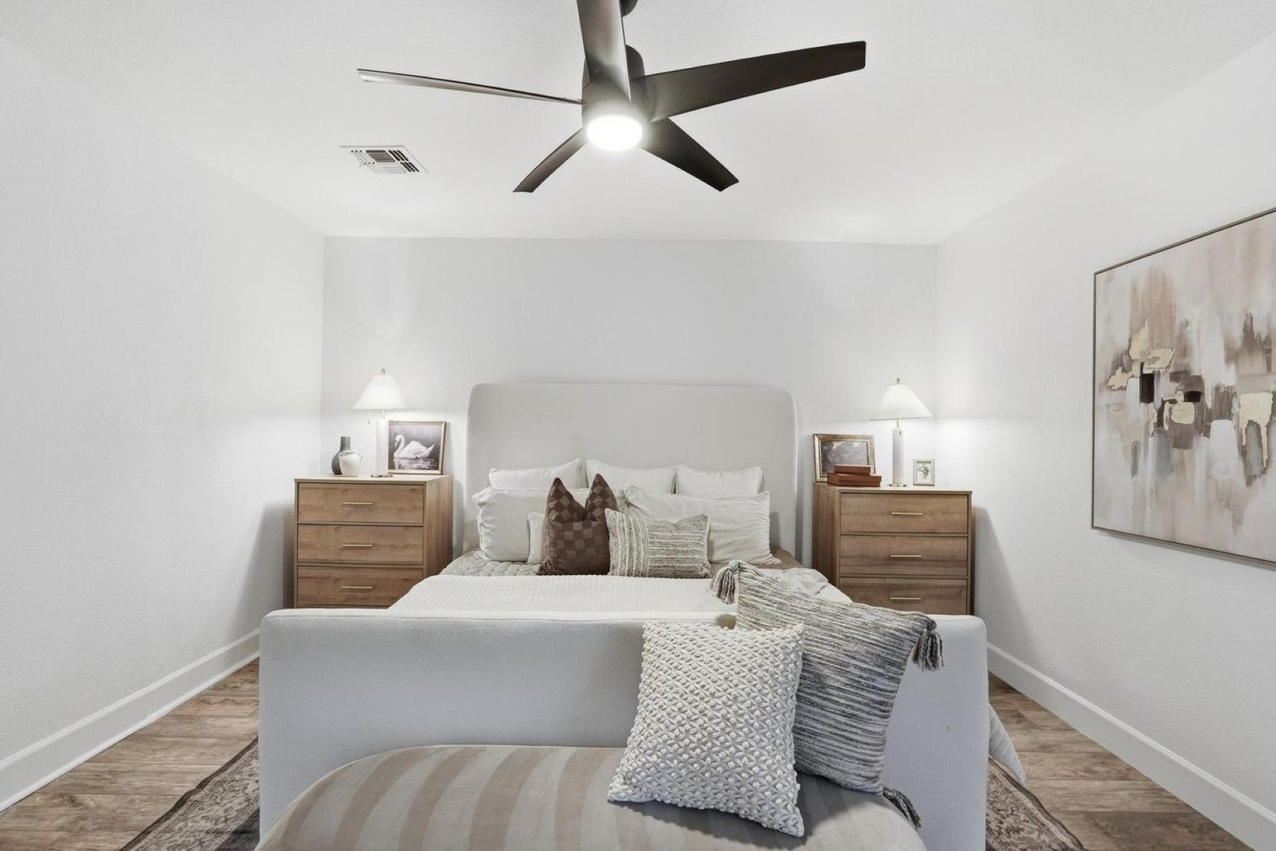  2266 E Willis Rd  Gilbert, AZ - 物件實景
