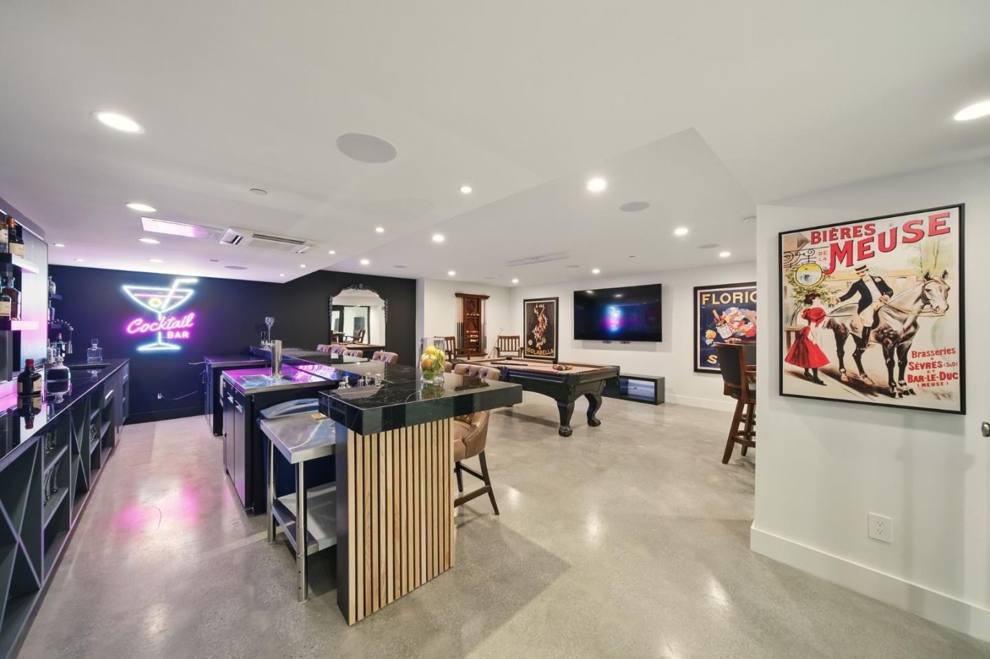 San Mateo, California, 94402, United States, 4 Bedrooms Bedrooms, ,6 BathroomsBathrooms,Residential,For Sale,1836989
