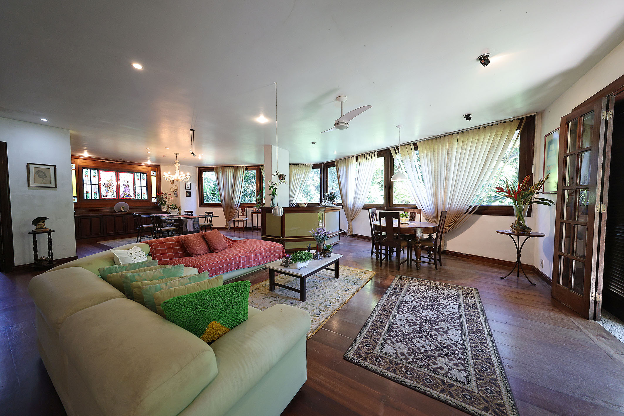  Residence in gated community with 936 m² integrated with the landscape in Gávea - 物件實景