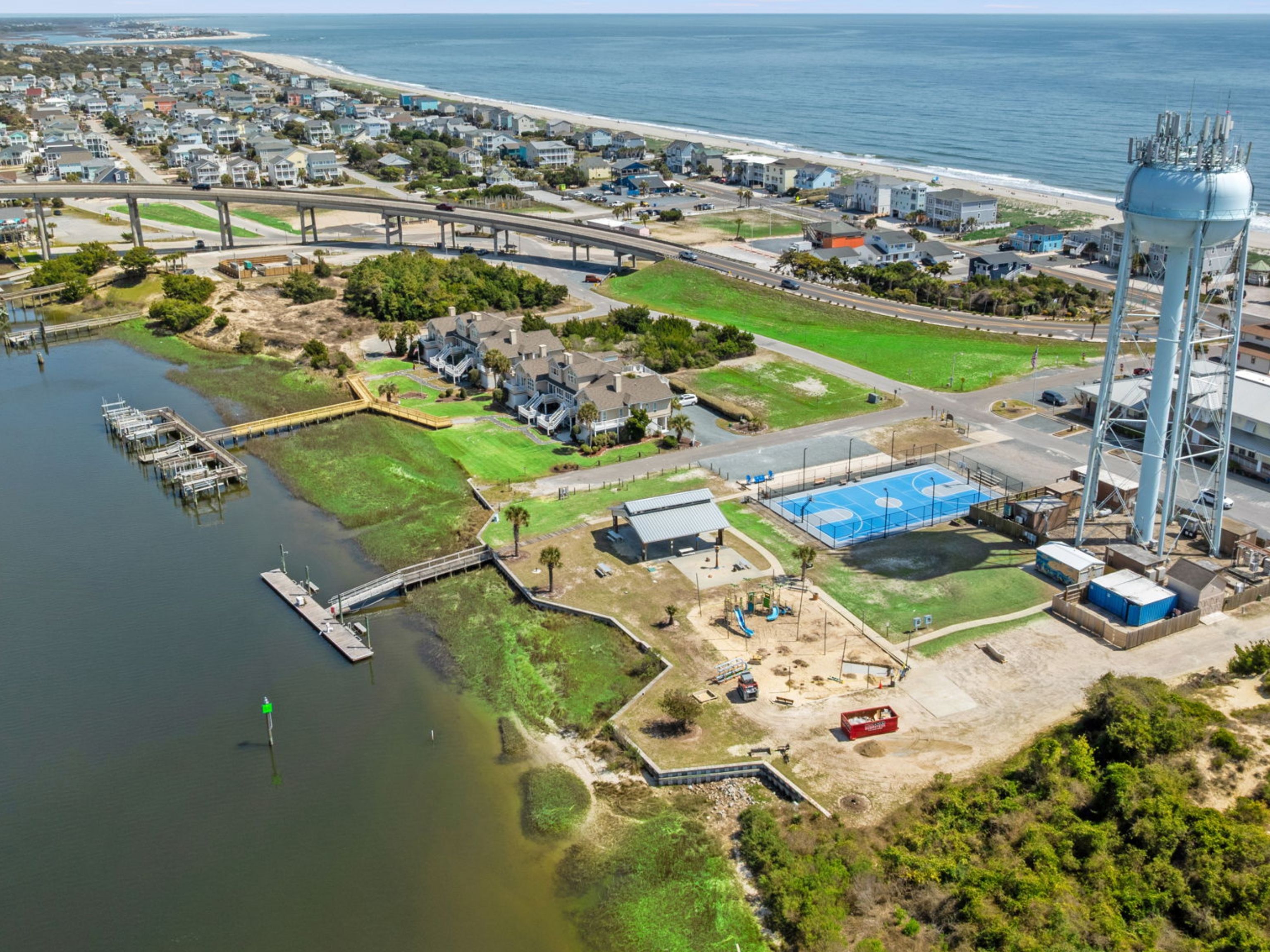  155 Yacht Watch Drive, Holden Beach, NC 28462 - 物件實景