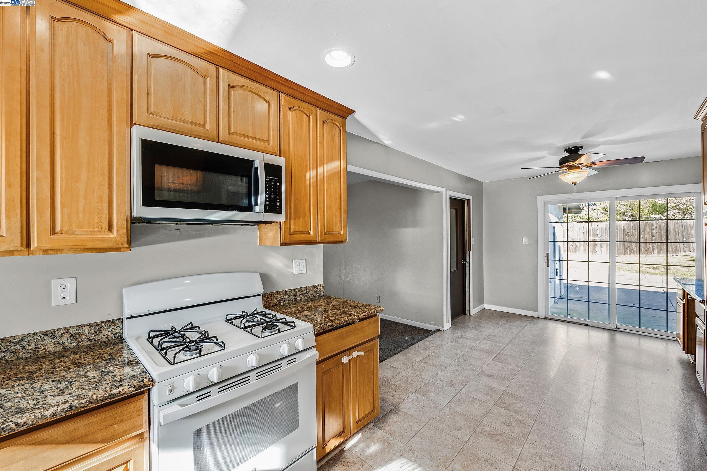 Concord, California, 94521, United States, 4 Bedrooms Bedrooms, ,2 BathroomsBathrooms,Residential,For Sale,1691413