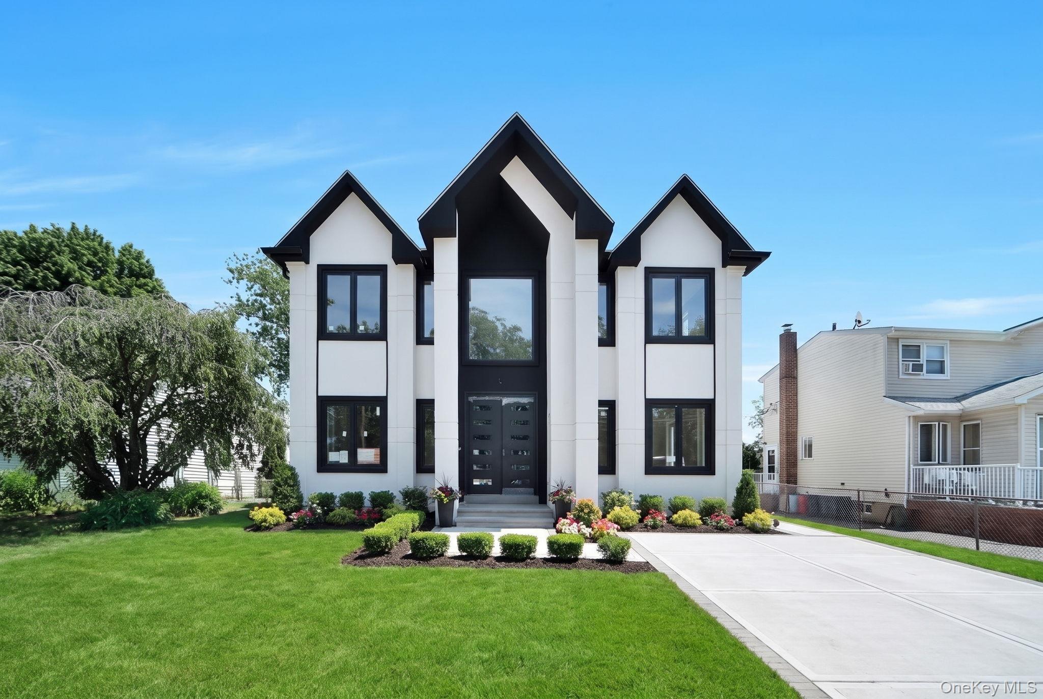  748 Carman Avenue, Westbury, NY, 11590 - 物件實景