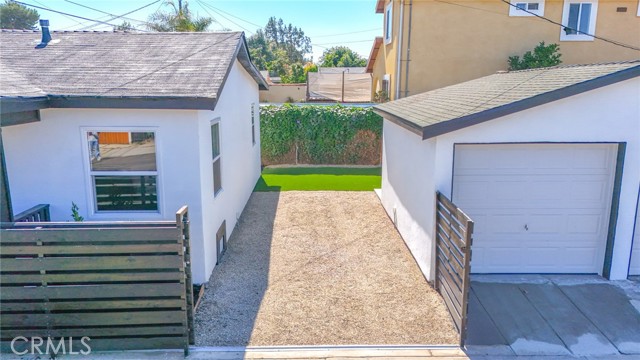 Los Angeles, California, 90061, United States, 2 Bedrooms Bedrooms, ,2 BathroomsBathrooms,Residential,For Sale,1981652