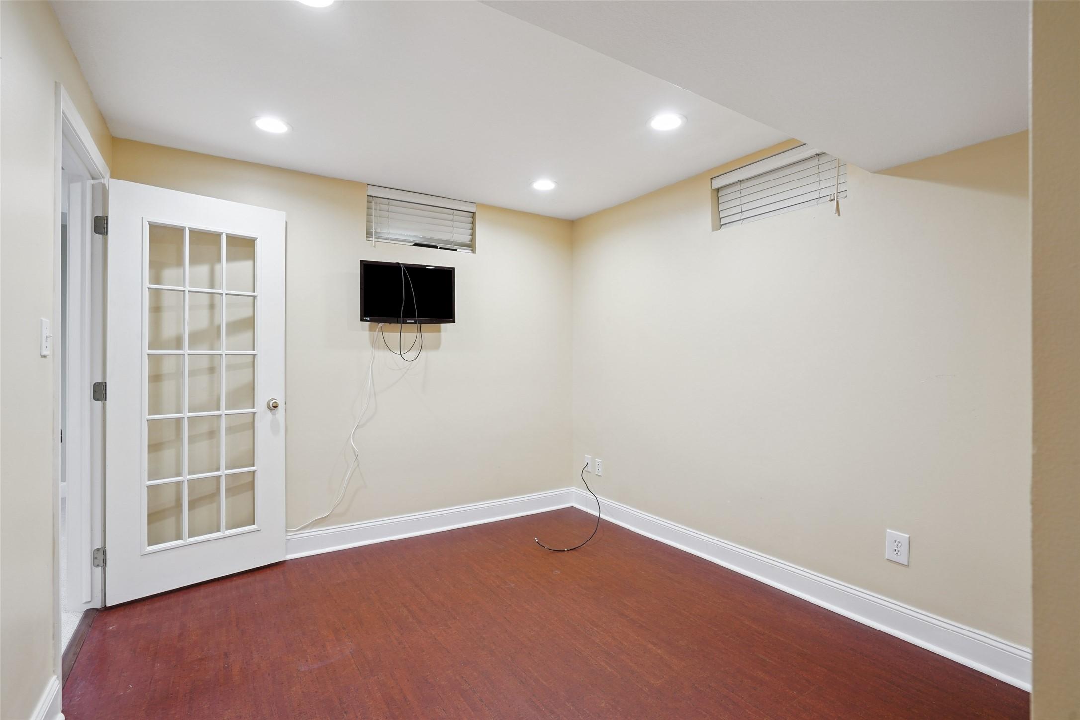 West Des Moines, Iowa, 50265, United States, 4 Bedrooms Bedrooms, ,5 BathroomsBathrooms,Residential,For Sale,1931268