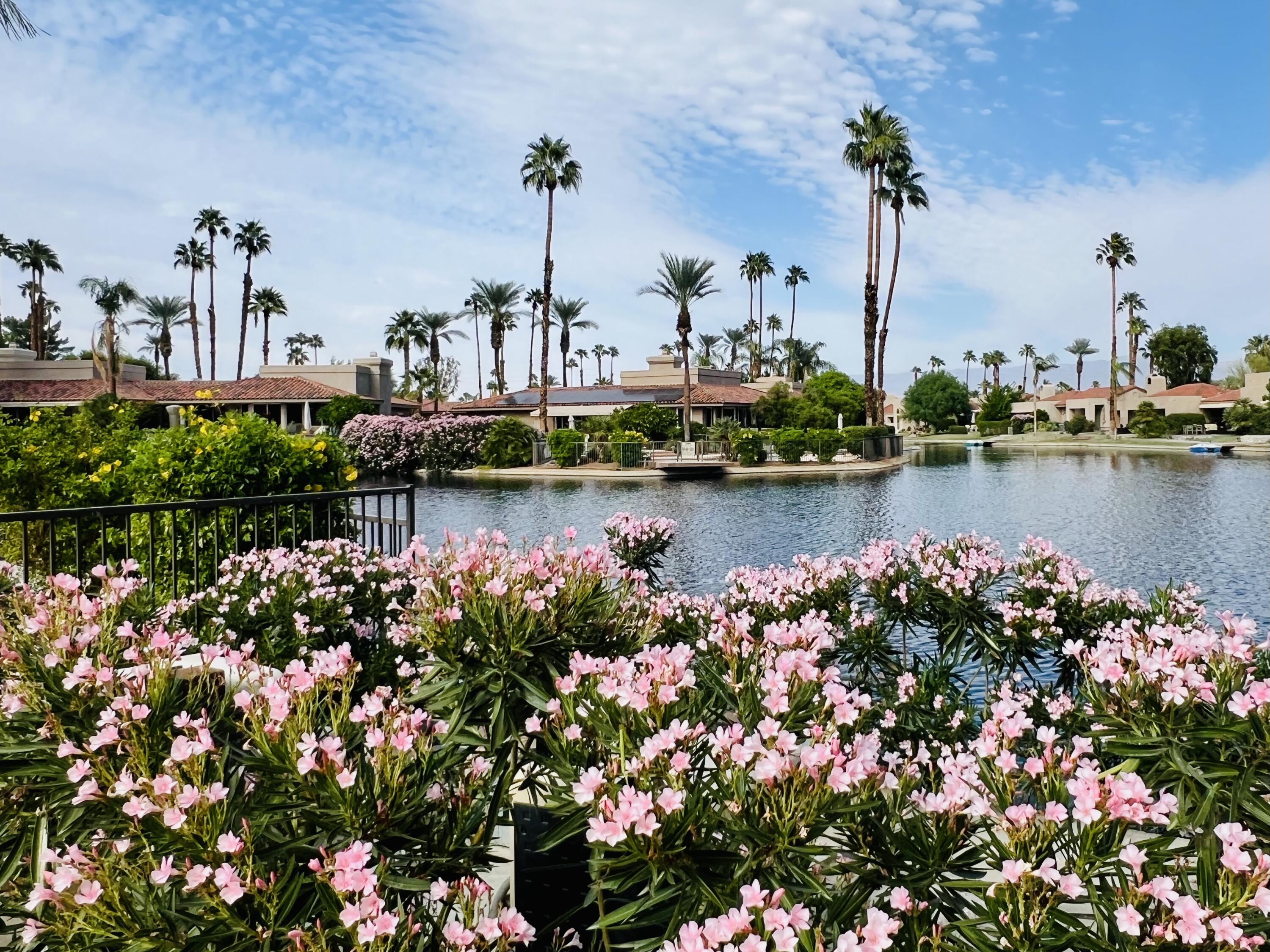 Rancho Mirage, California, 92270, United States, 3 Bedrooms Bedrooms, ,2 BathroomsBathrooms,Residential,For Sale,1962982