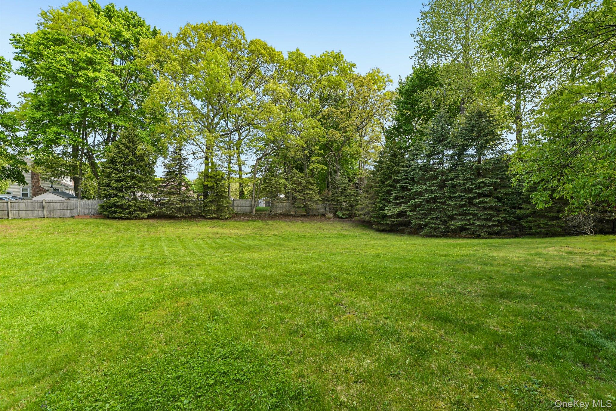  193 Cambon Avenue, Saint James, NY, 11780 - 物件實景