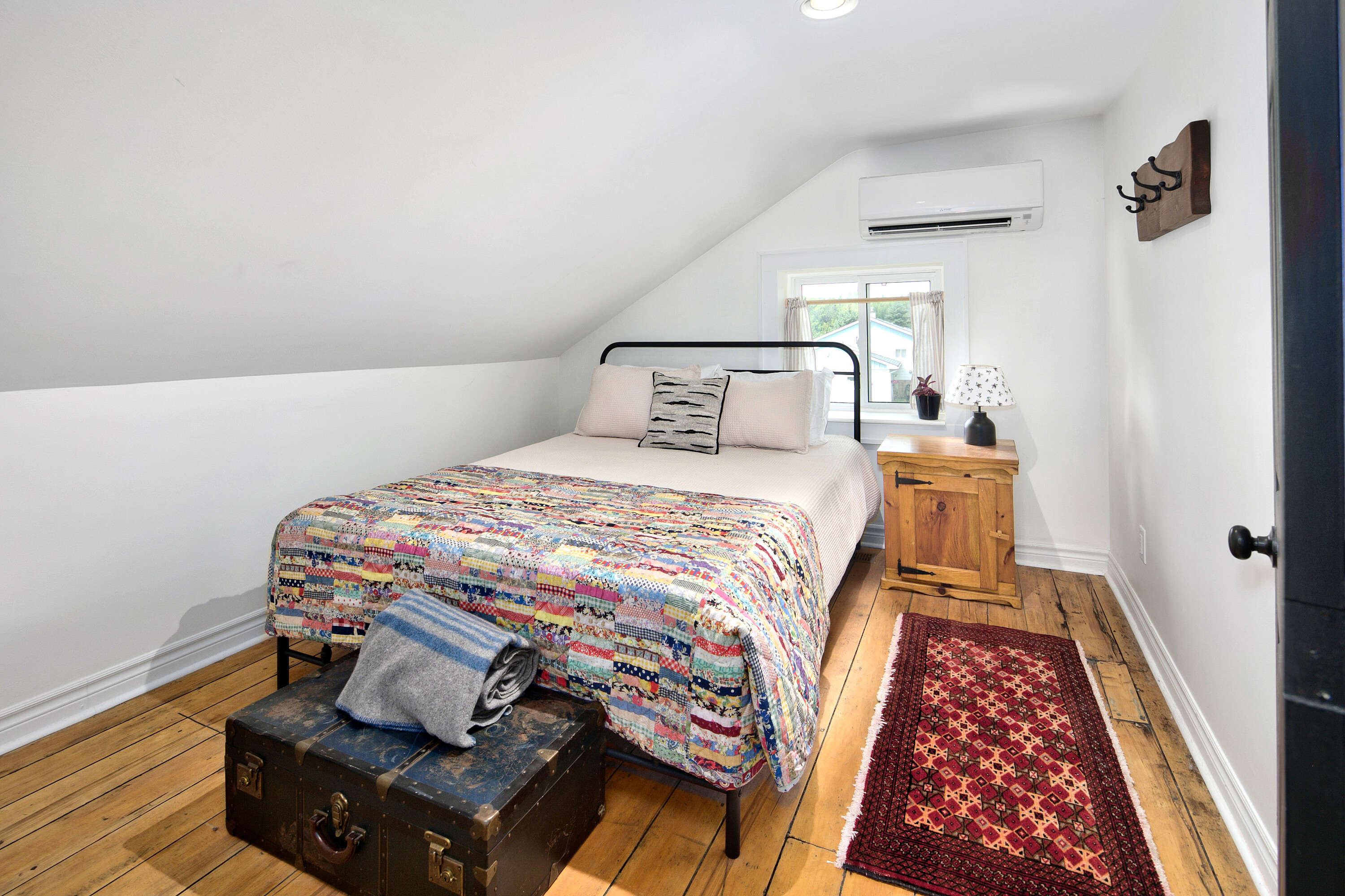  Charming Renovated Farmhouse - 物件實景