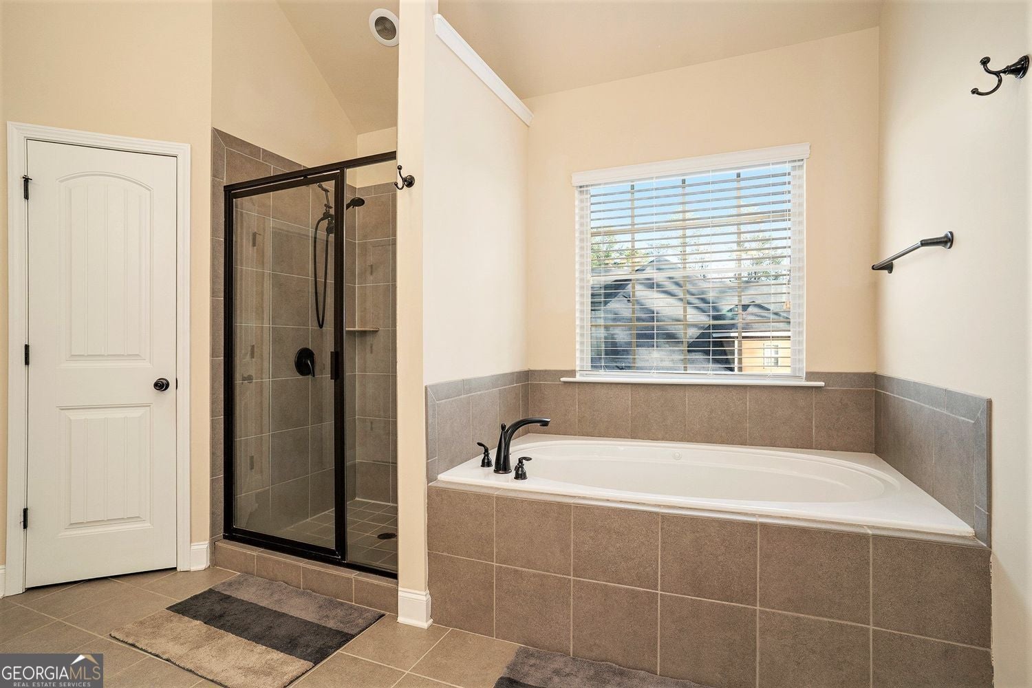 McDonough, Georgia, 30252, United States, 5 Bedrooms Bedrooms, ,4 BathroomsBathrooms,Residential,For Sale,1997864