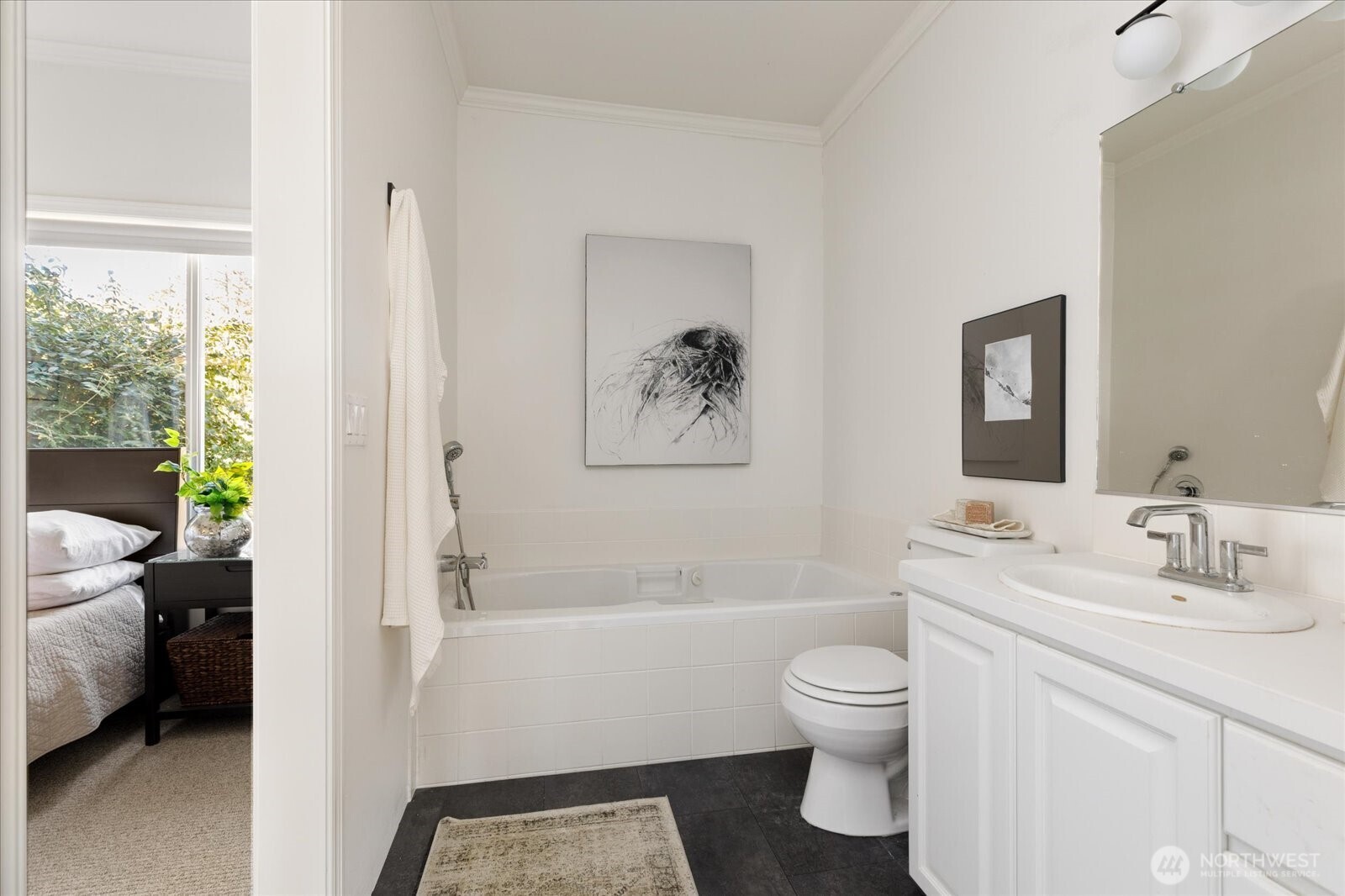 Oak Harbor, Washington, 98277, United States, 4 Bedrooms Bedrooms, ,2 BathroomsBathrooms,Residential,For Sale,1992987