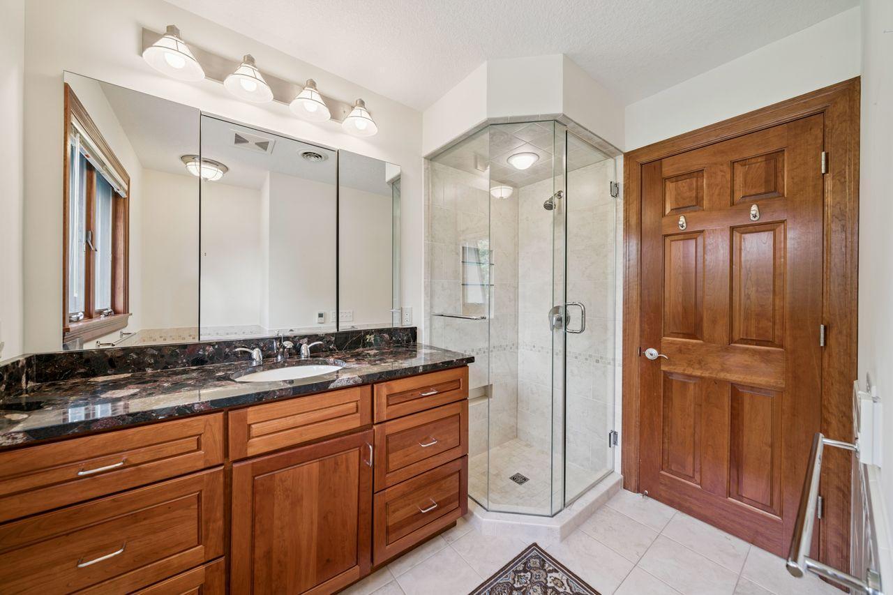 Stillwater, Minnesota, 55082, United States, 4 Bedrooms Bedrooms, ,3 BathroomsBathrooms,Residential,For Sale,1934431