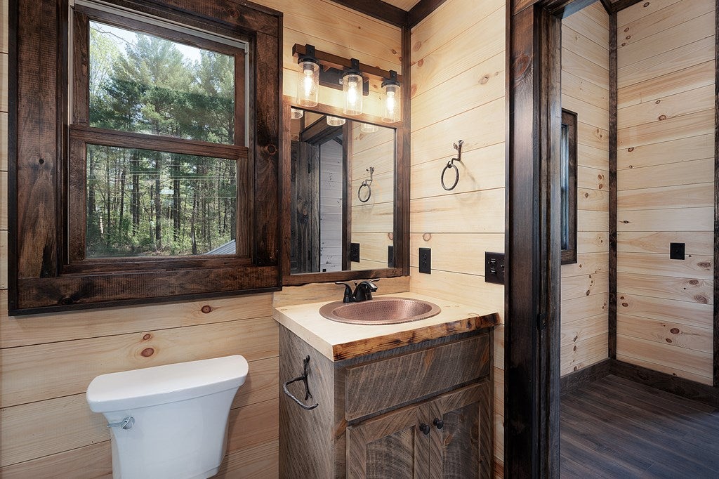 Blue Ridge, Georgia, 30513, United States, 4 Bedrooms Bedrooms, ,4 BathroomsBathrooms,Residential,For Sale,1804354