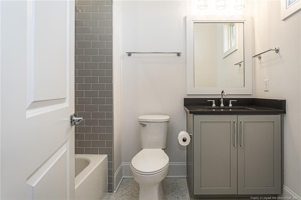 Holly Springs, North Carolina, 27540, United States, 4 Bedrooms Bedrooms, ,4 BathroomsBathrooms,Residential,For Sale,2003311