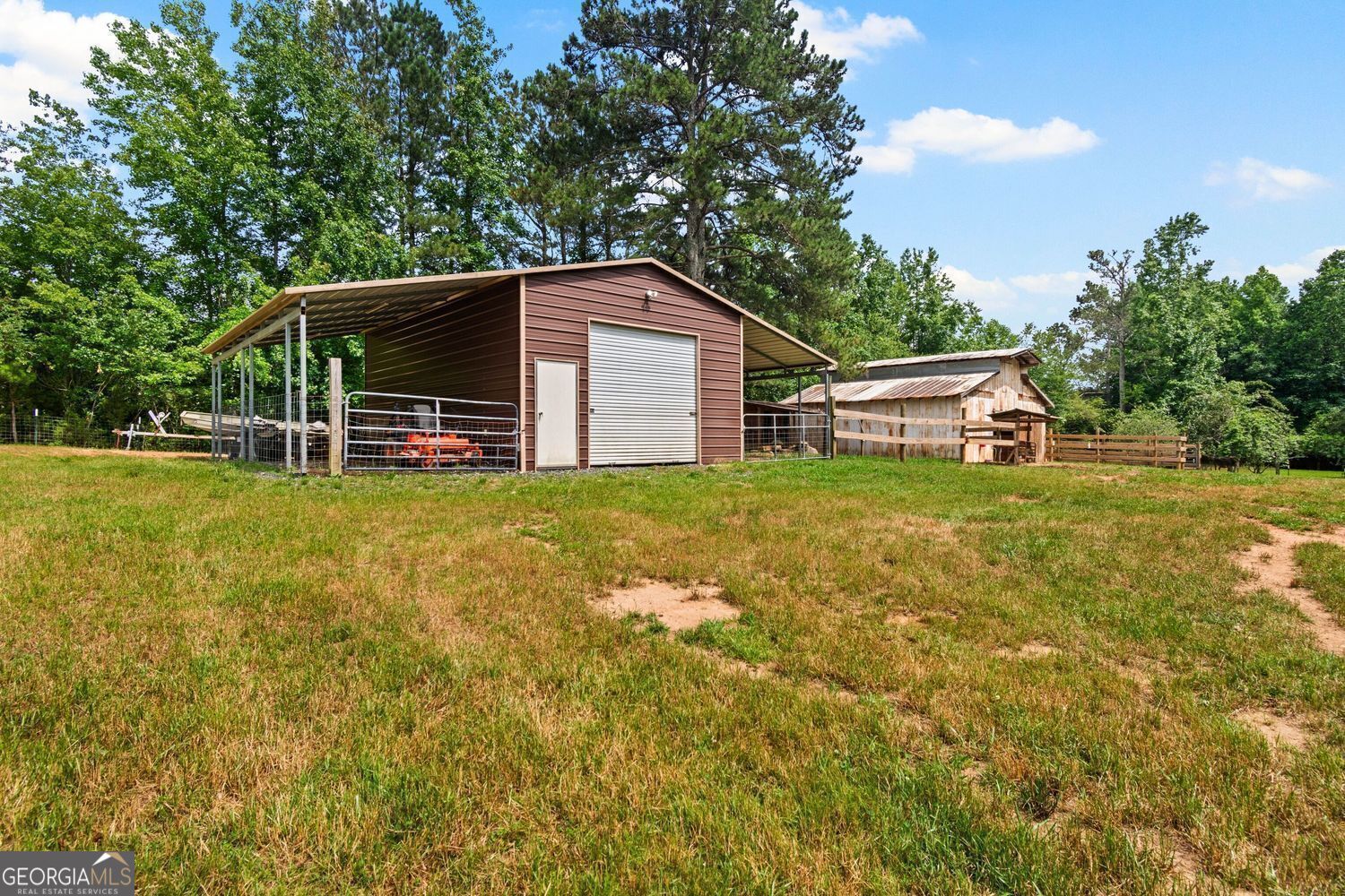 Cumming, Georgia, 30028, United States, 4 Bedrooms Bedrooms, ,5 BathroomsBathrooms,Residential,For Sale,1859105