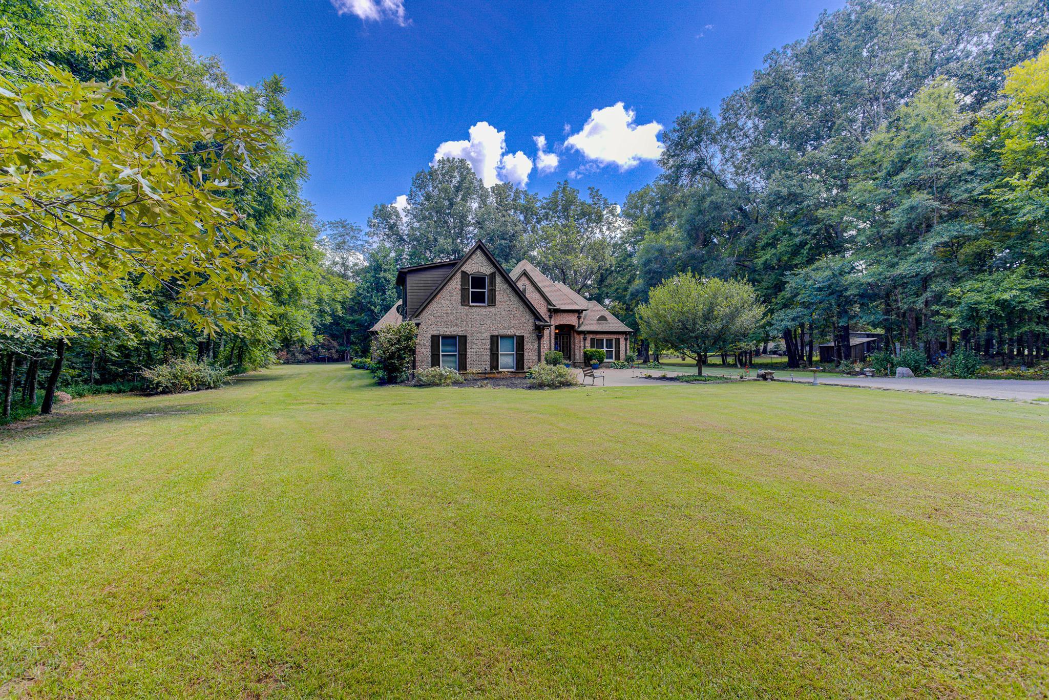 Rossville, Tennessee, 38066, United States, 4 Bedrooms Bedrooms, ,3 BathroomsBathrooms,Residential,For Sale,1901873