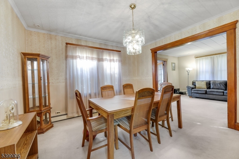 Totowa Boro, New Jersey, 07512, United States, 3 Bedrooms Bedrooms, ,1 BathroomBathrooms,Residential,For Sale,1999584