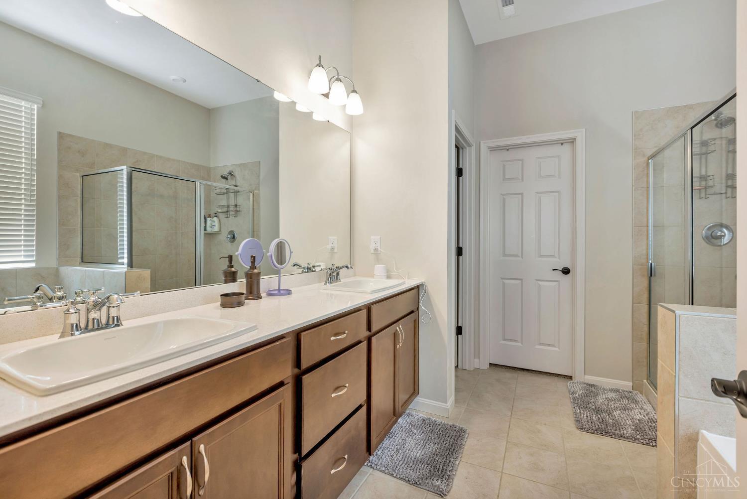 Liberty Twp, Ohio, 45011, United States, 5 Bedrooms Bedrooms, ,4 BathroomsBathrooms,Residential,For Sale,1898347