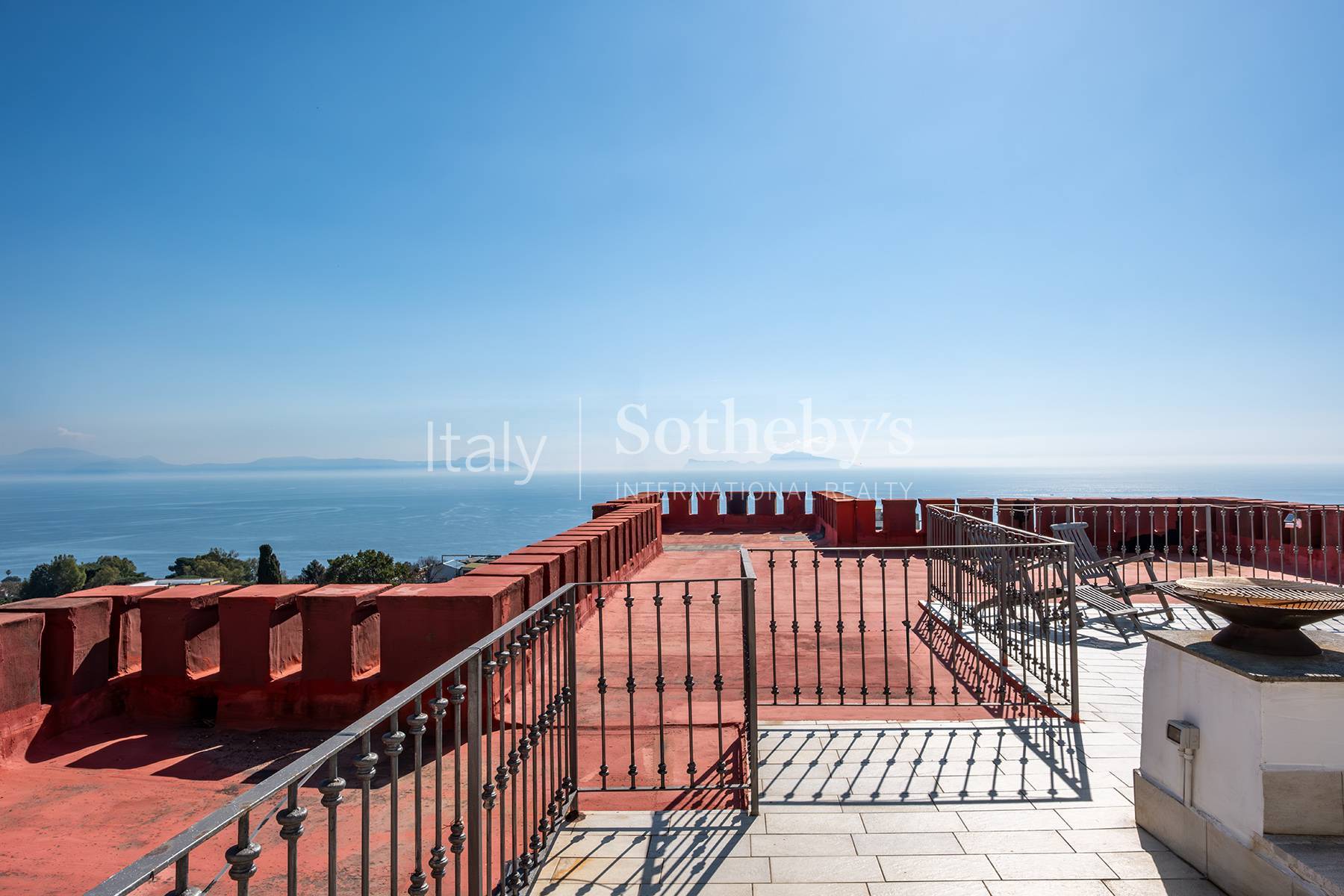  Elegant apartment with a terrace in a historic villa - 物件實景