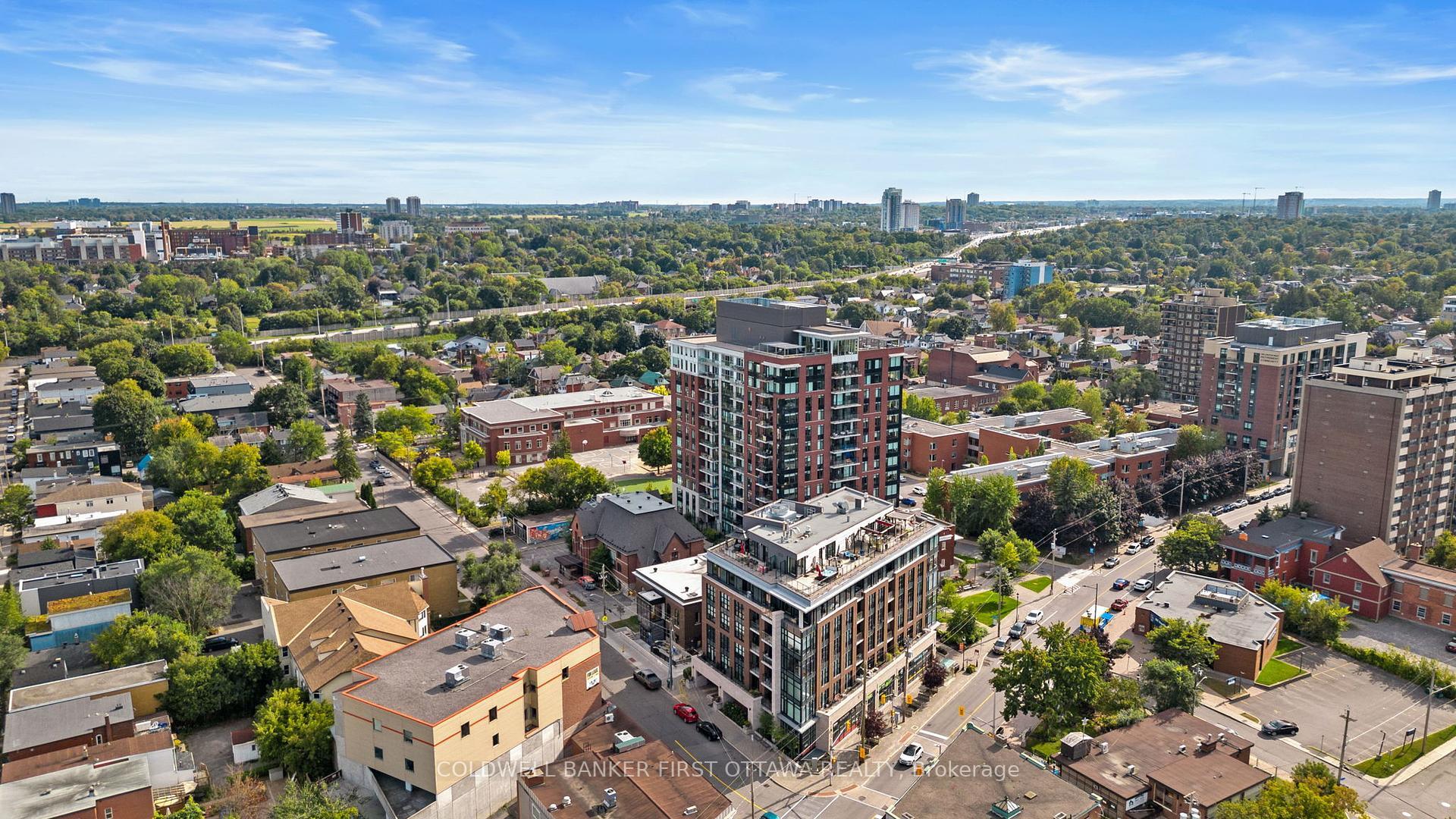 WEST CENTRE TOWN, Ontario, K1Y 4G9, CA, 2 Bedrooms Bedrooms, ,Residential,For Sale,1950292