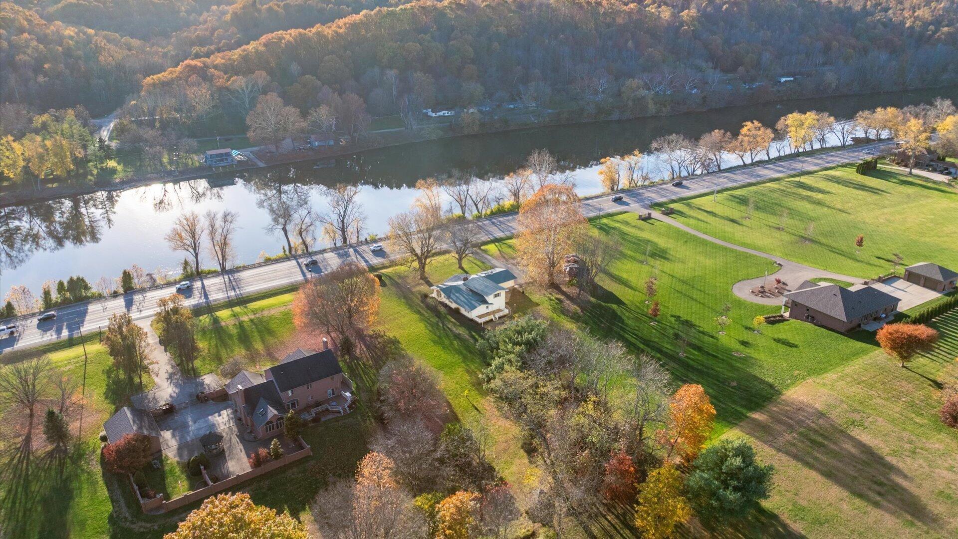 Zanesville, Ohio, 43701, United States, 5 Bedrooms Bedrooms, ,3 BathroomsBathrooms,Residential,For Sale,1988583