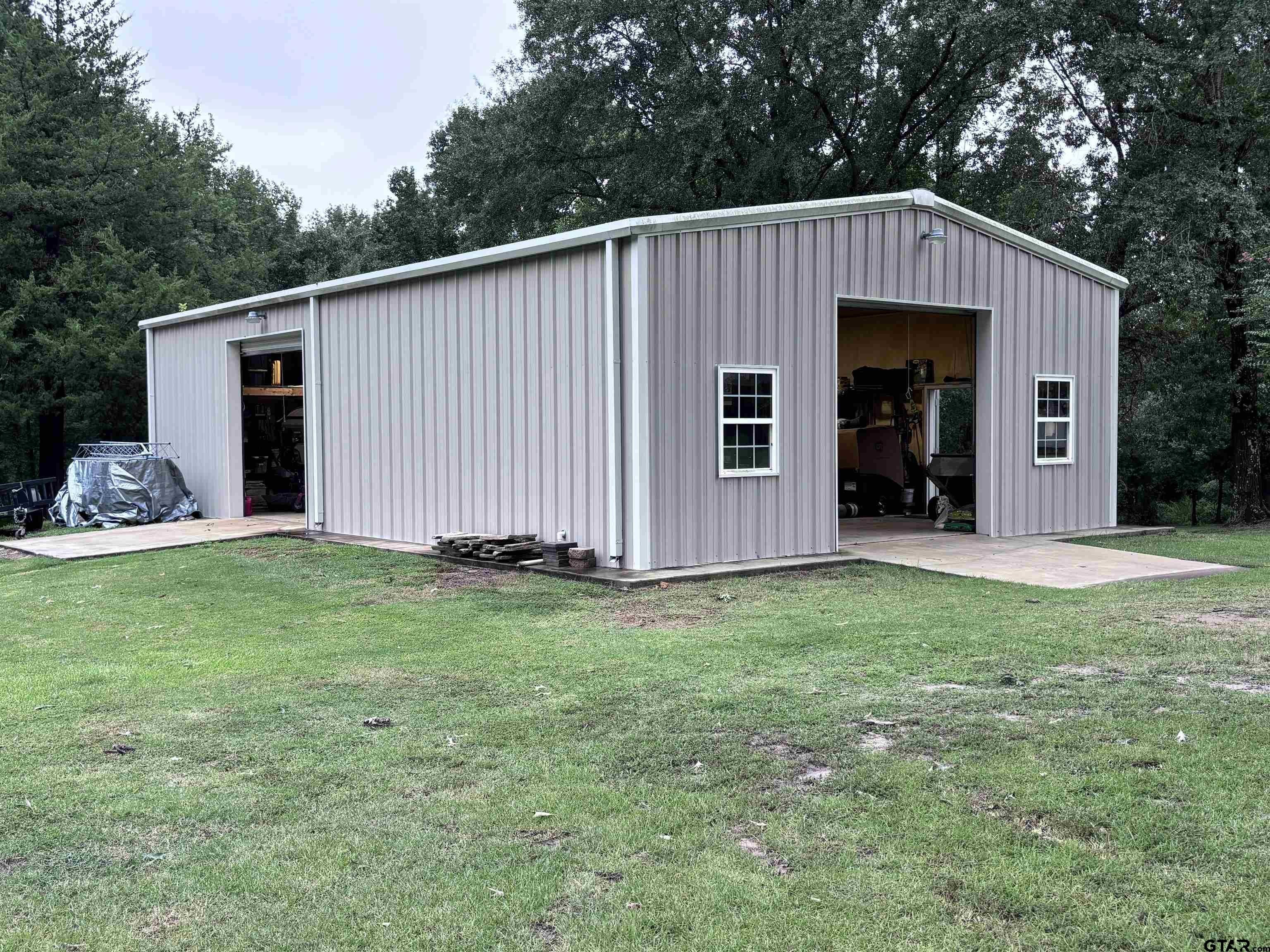 Pittsburg, Texas, 75686, United States, 4 Bedrooms Bedrooms, ,5 BathroomsBathrooms,Residential,For Sale,1943892