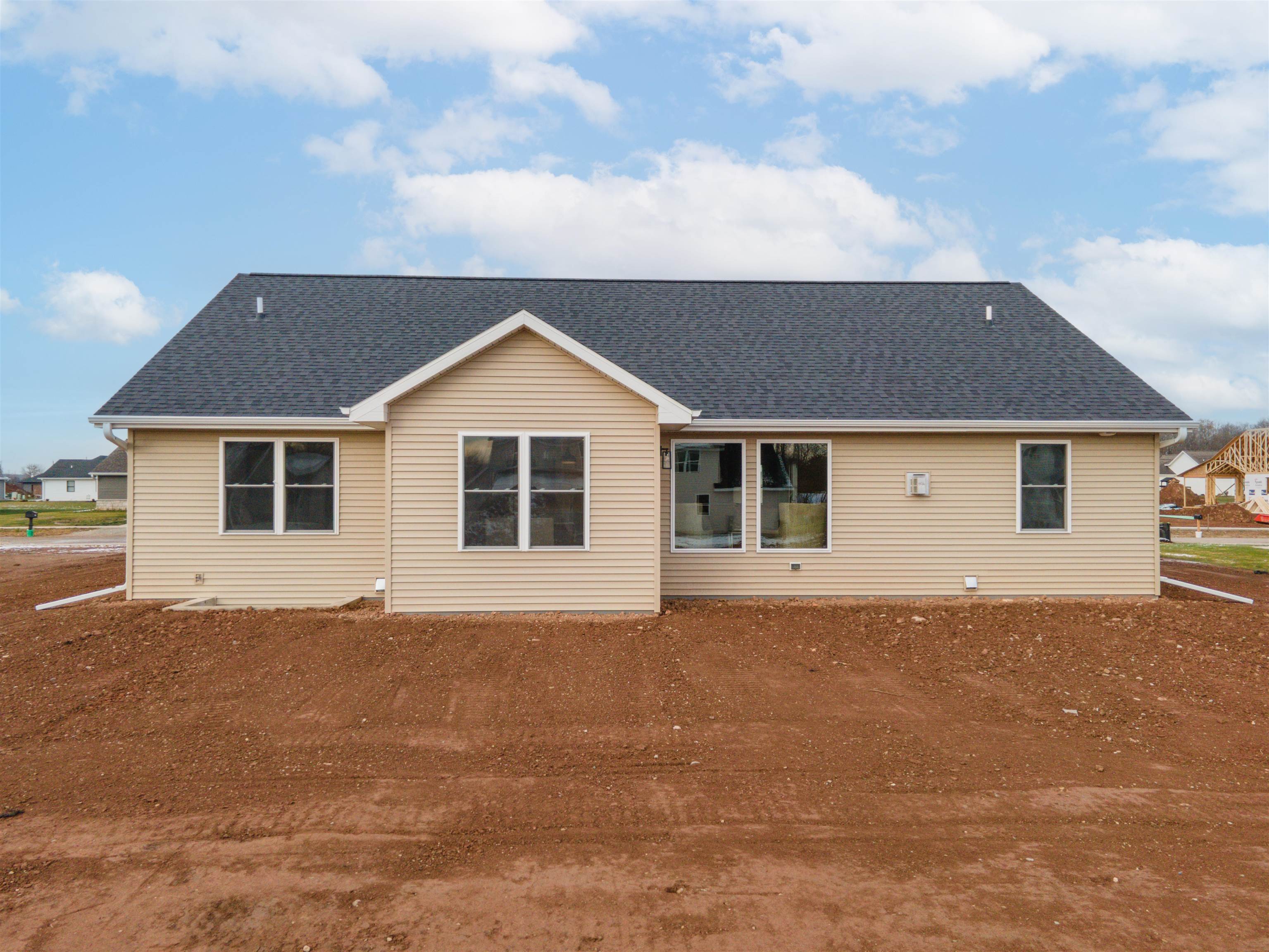 MENASHA, Wisconsin, 54952, United States, 4 Bedrooms Bedrooms, ,3 BathroomsBathrooms,Residential,For Sale,1996198