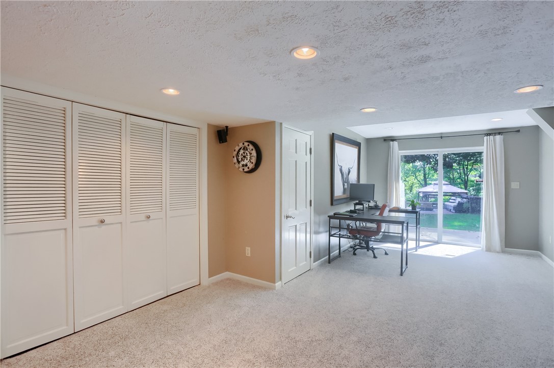 Pine Twp, Pennsylvania, 15044, United States, 4 Bedrooms Bedrooms, ,3 BathroomsBathrooms,Residential,For Sale,1951267