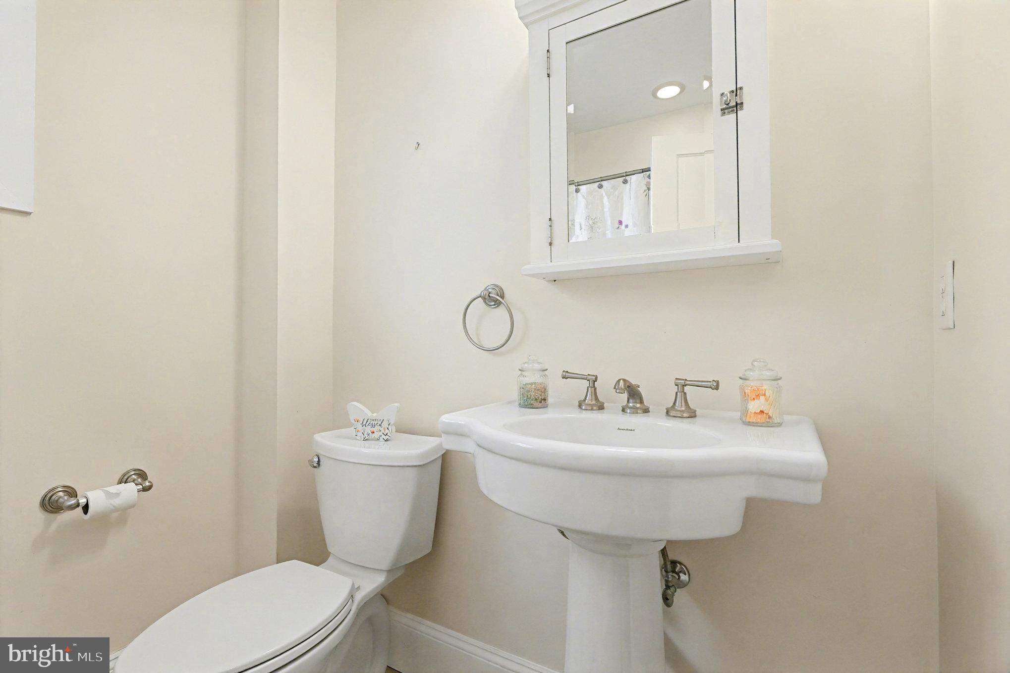 Indian Head, Maryland, 20640, United States, 5 Bedrooms Bedrooms, ,3 BathroomsBathrooms,Residential,For Sale,1998717