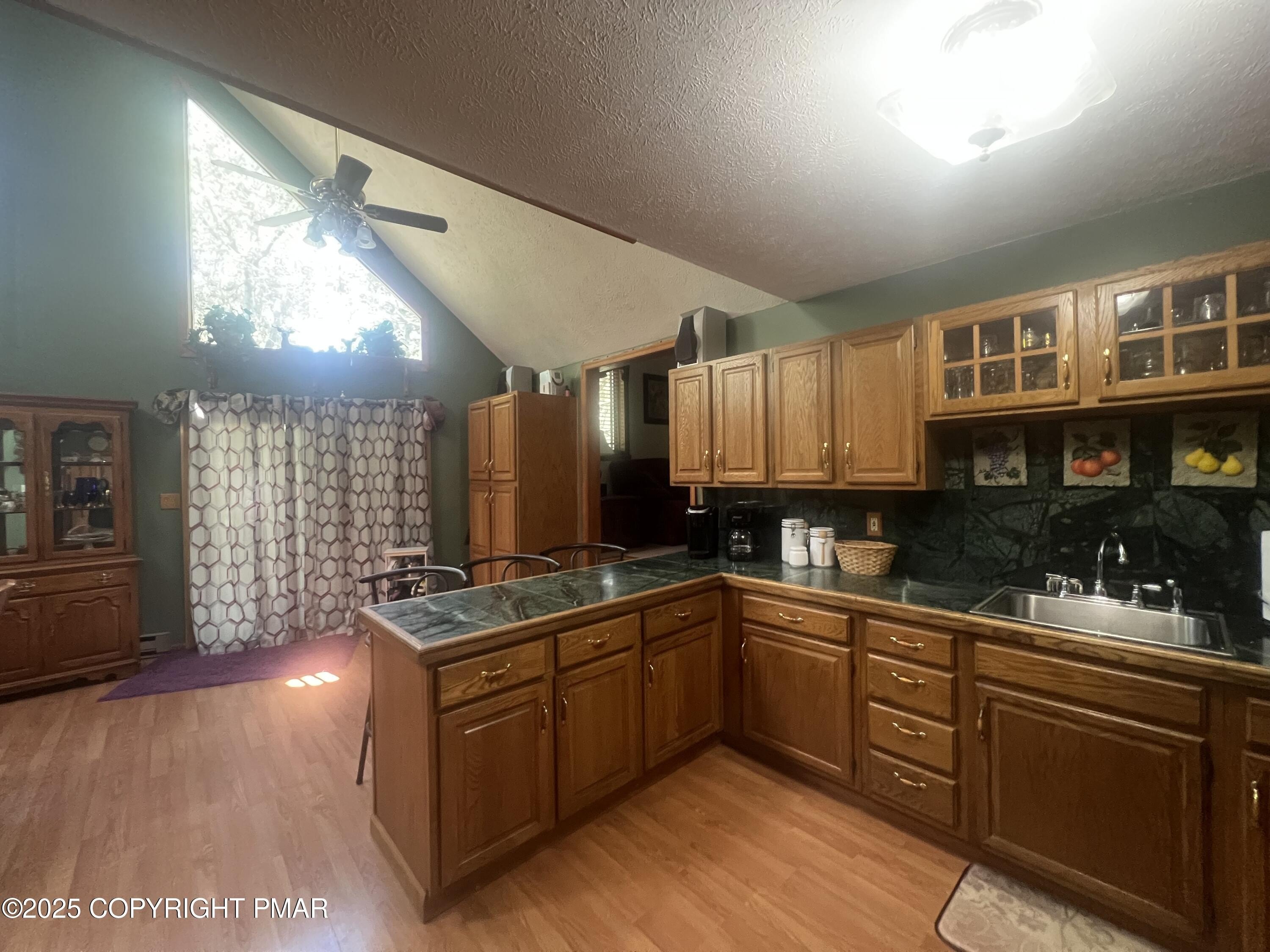 Blakeslee, Pennsylvania, 18610, United States, 4 Bedrooms Bedrooms, ,3 BathroomsBathrooms,Residential,For Sale,1982543