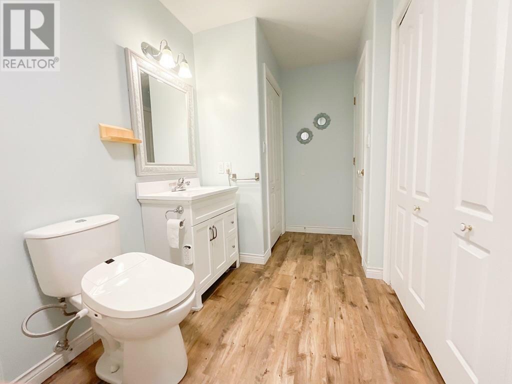 STRATFORD, Prince Edward Island, C1B 2H3, CA, 4 Bedrooms Bedrooms, ,2 BathroomsBathrooms,Residential,For Sale,1885637