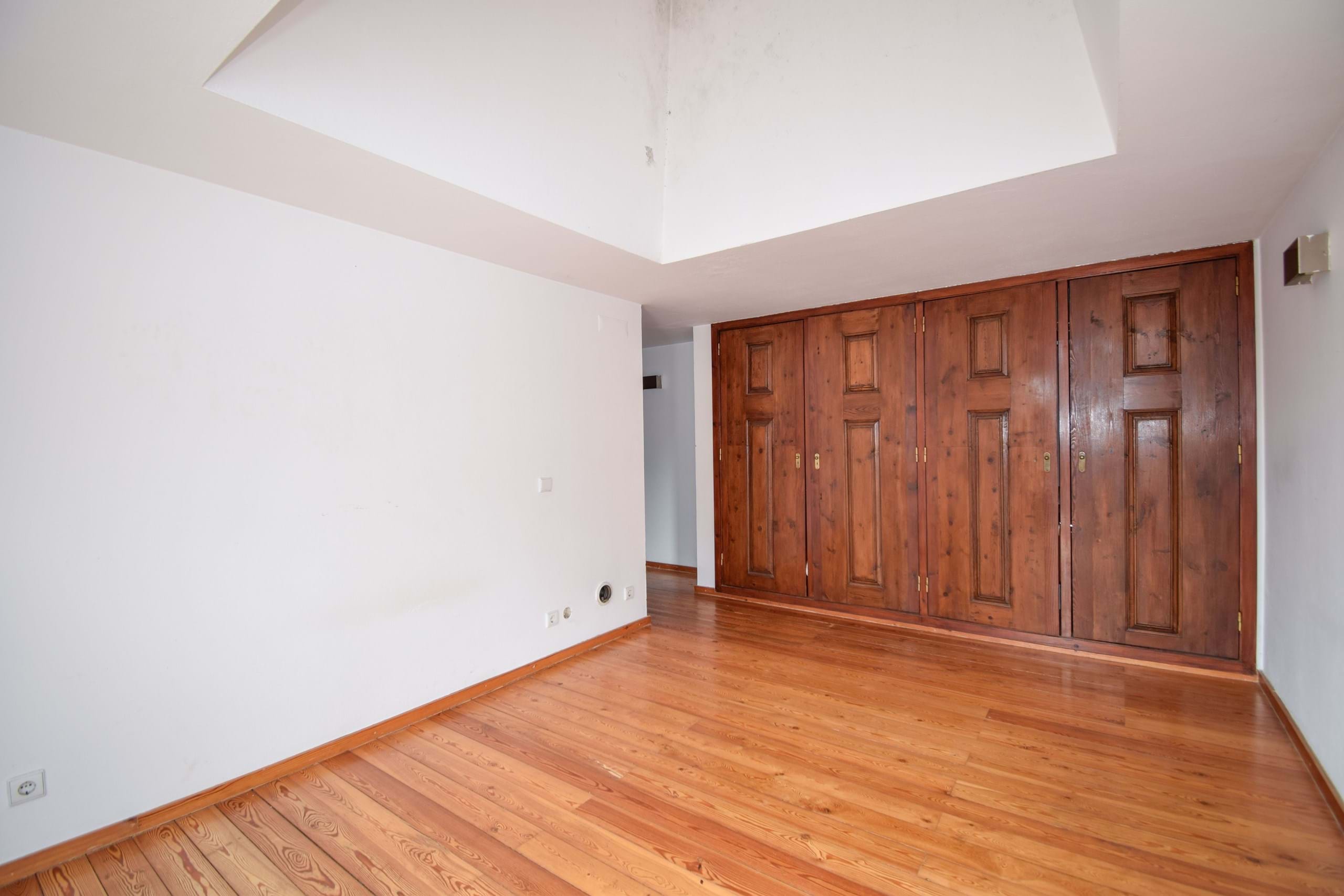 Sintra, Lisbon, 2705-001, PT, 3 Bedrooms Bedrooms, ,3 BathroomsBathrooms,Residential,For Sale,1761752