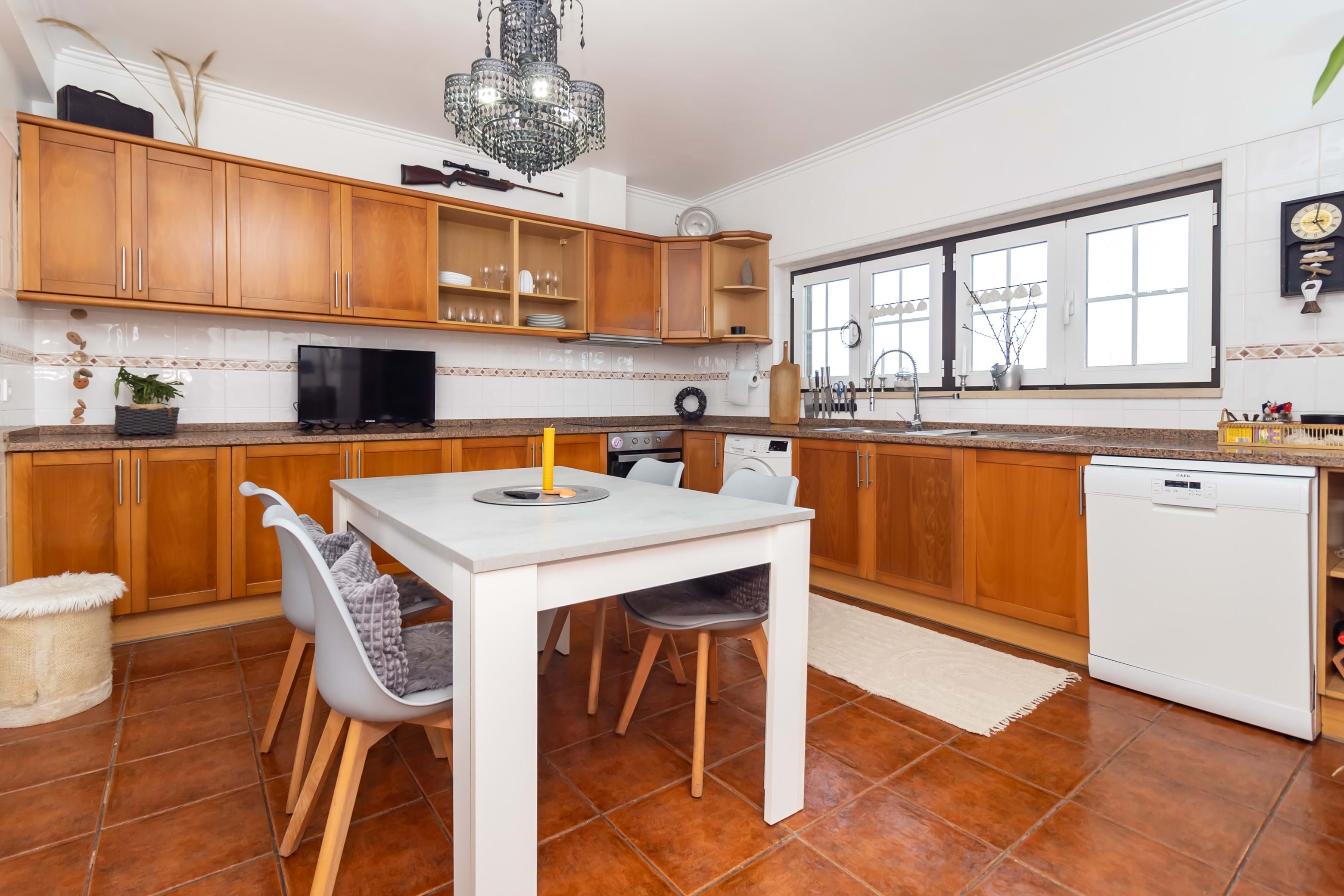 Palmela, Setúbal, 2950-502, PT, 4 Bedrooms Bedrooms, ,2 BathroomsBathrooms,Residential,For Sale,1698752